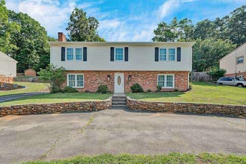 Homes For Sale - 5718 Merriman Rd<br/> Roanoke County, Roanoke, VA 24018