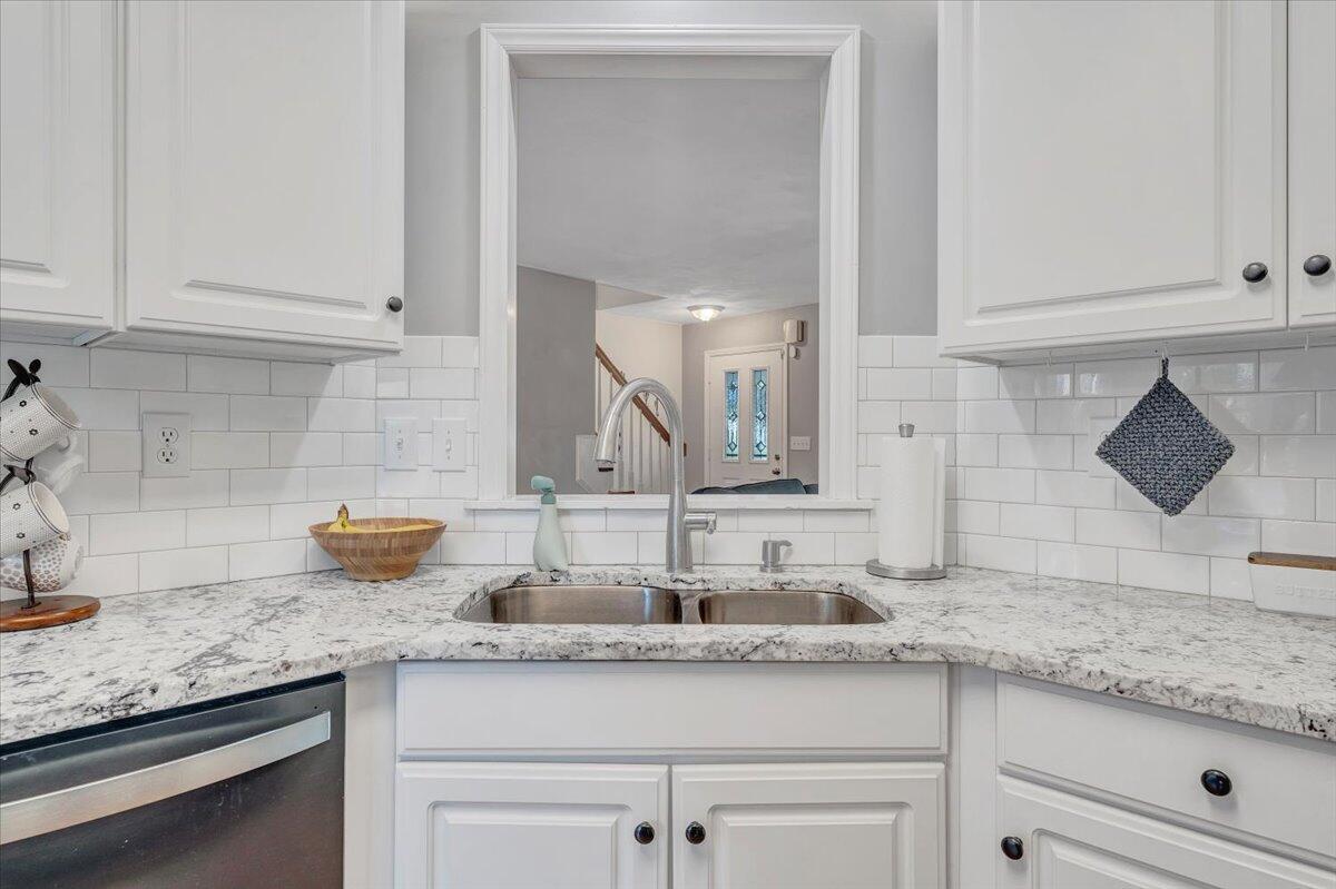 828 Ray St, Roanoke, Ohio image 28