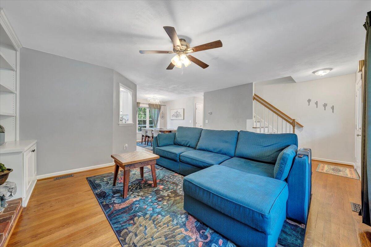 828 Ray St, Roanoke, Ohio image 9