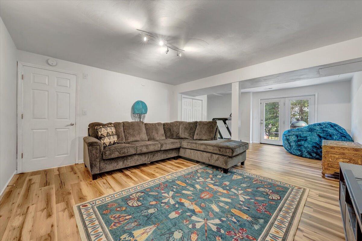 828 Ray St, Roanoke, Ohio image 44
