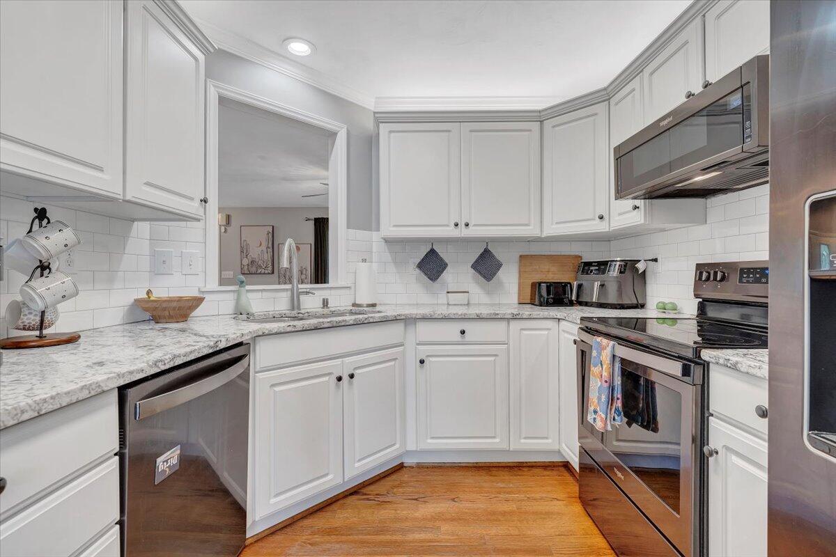 828 Ray St, Roanoke, Ohio image 17