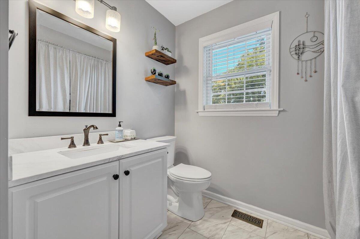 828 Ray St, Roanoke, Ohio image 33