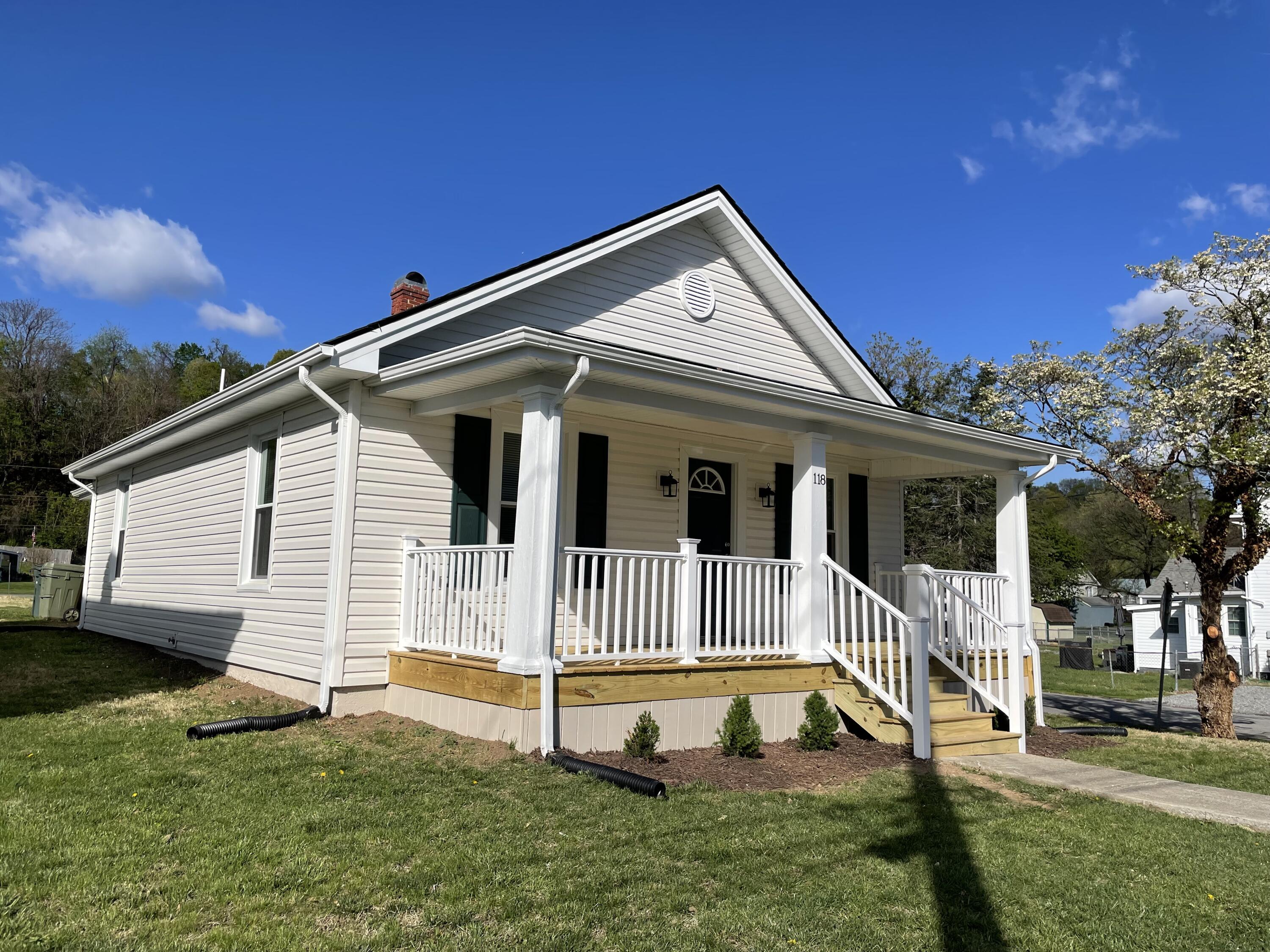 118 Front Ave, Salem, Virginia image 2