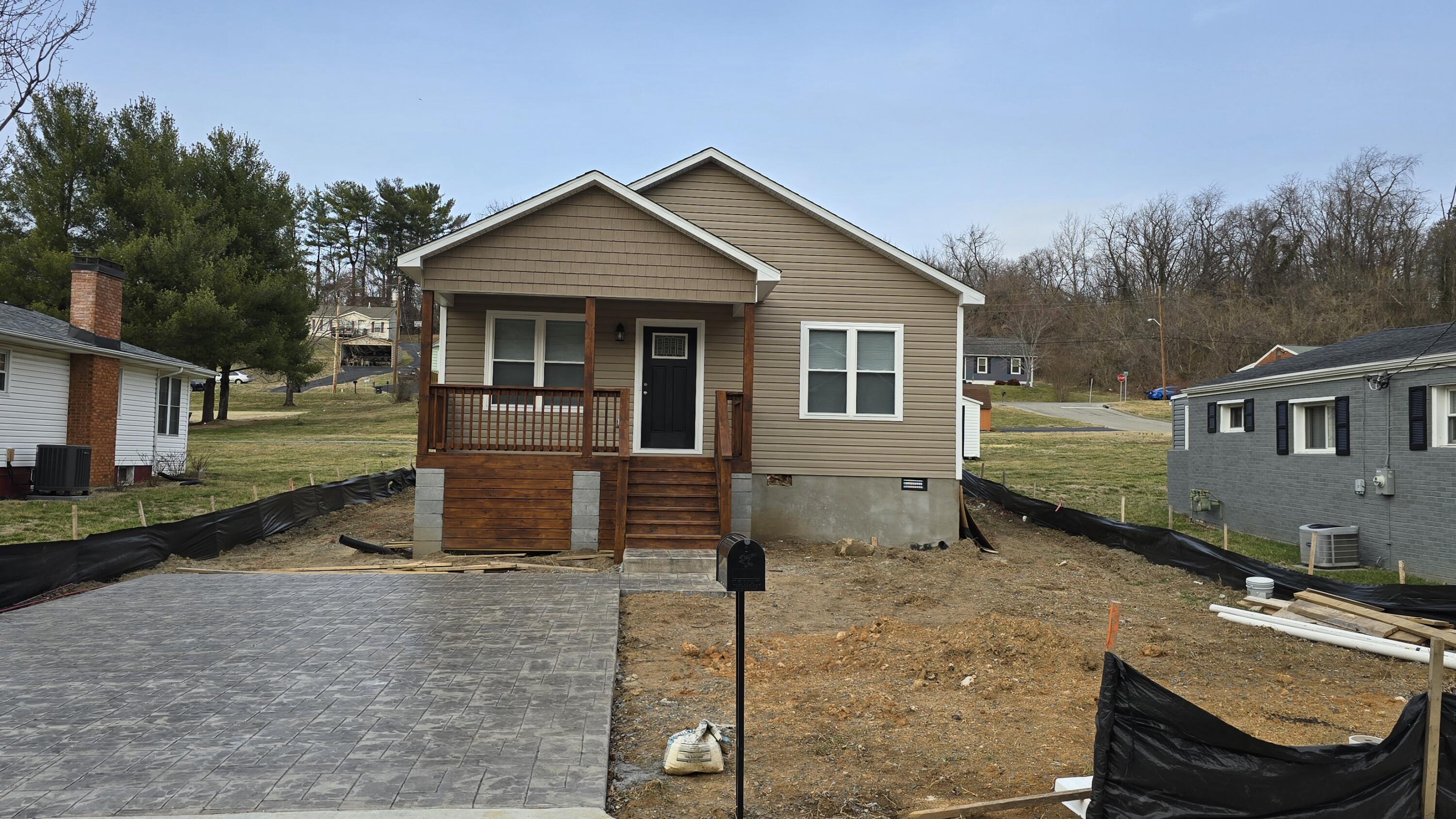 216 Franklin Ave, Vinton, Virginia image 18
