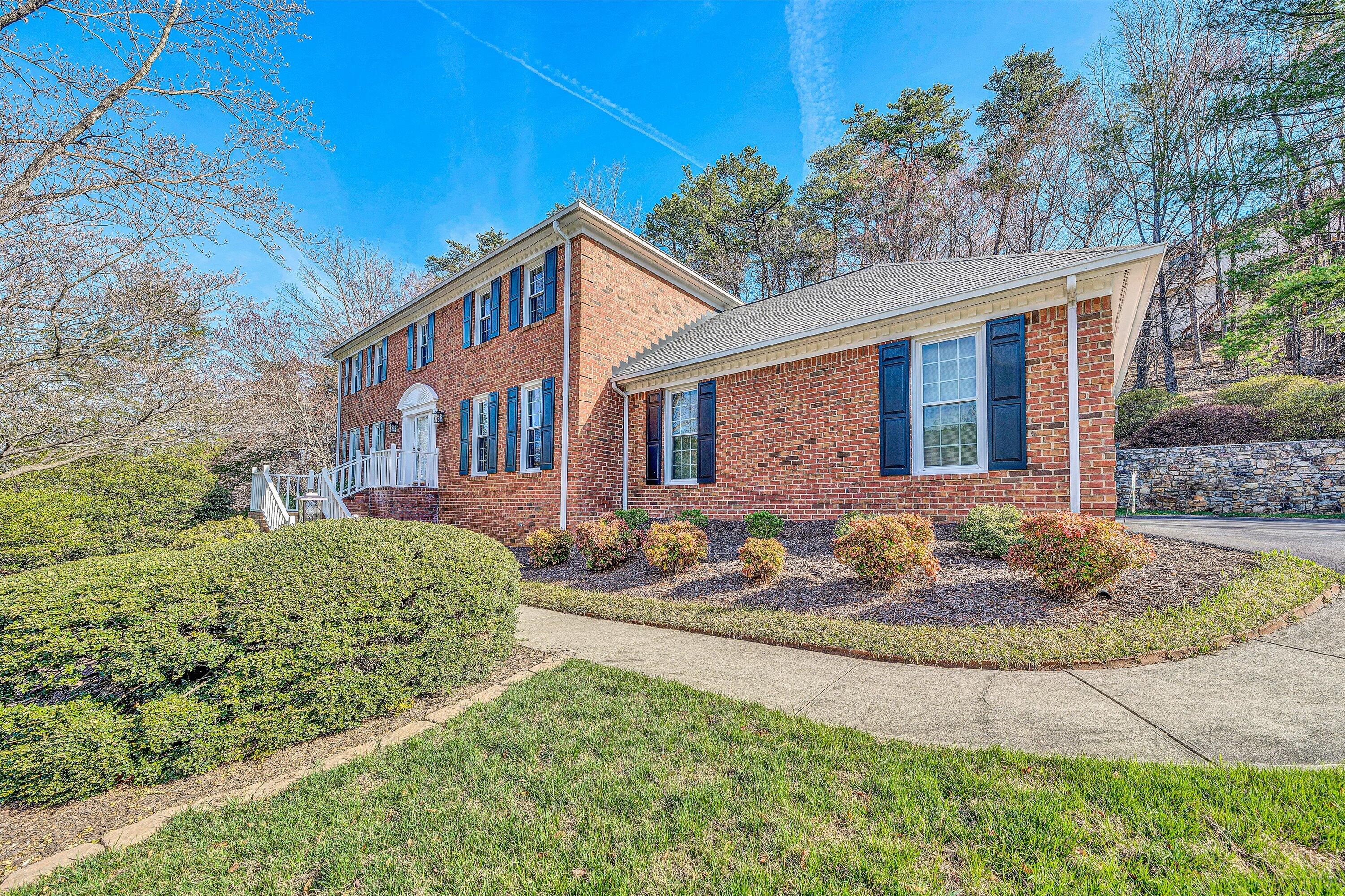 5653 Orchard Valley Cir, Roanoke, Virginia image 1