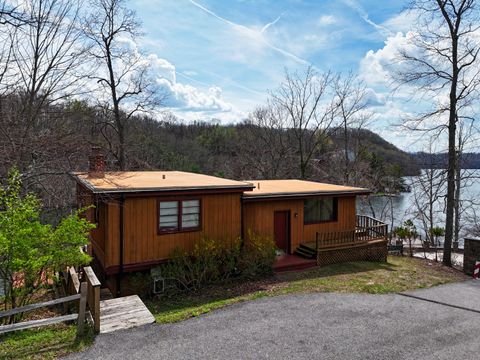 Photo of 4443 Frazier RD, Radford, VA 24141 (MLS # 926217)