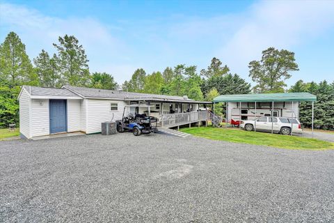 Homes For Sale - 3103 Virgil H Goode Hwy<br/> Rocky Mount, VA 24151