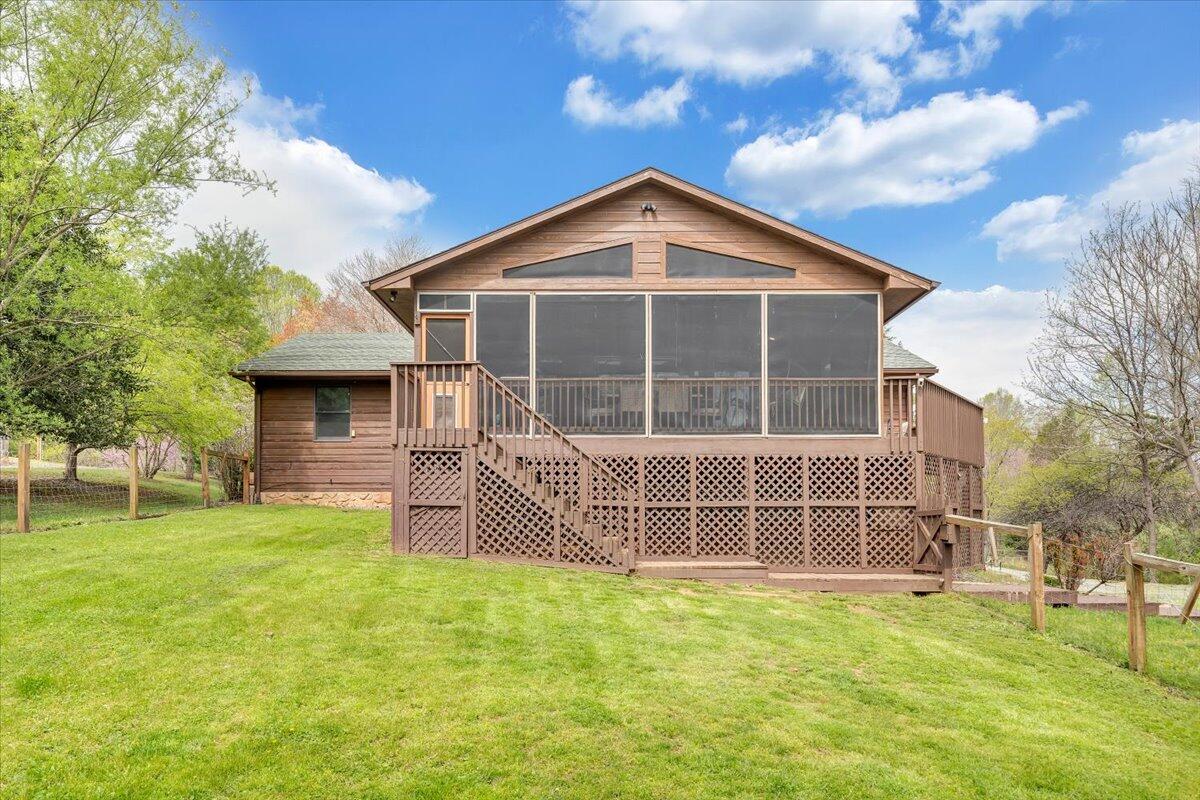 112 Pleasure Point Dr, Goodview, Virginia image 46