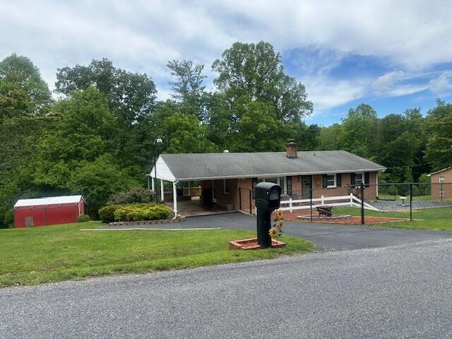 586 Graceland Dr, Bassett, Virginia image 3