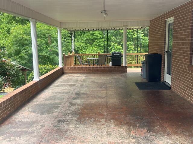586 Graceland Dr, Bassett, Virginia image 4