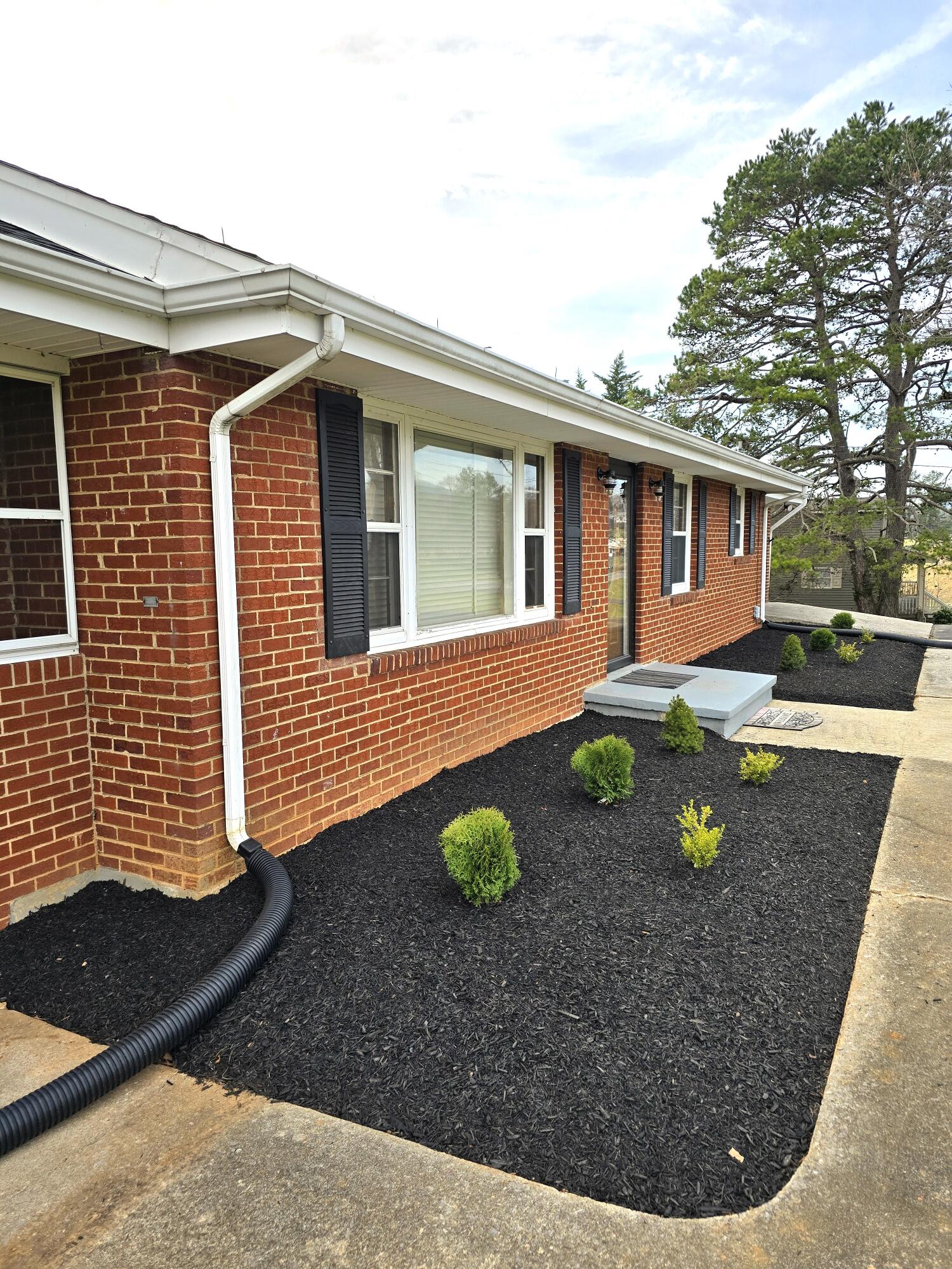 13190 Stewartsville Rd, Goodview, Virginia image 3