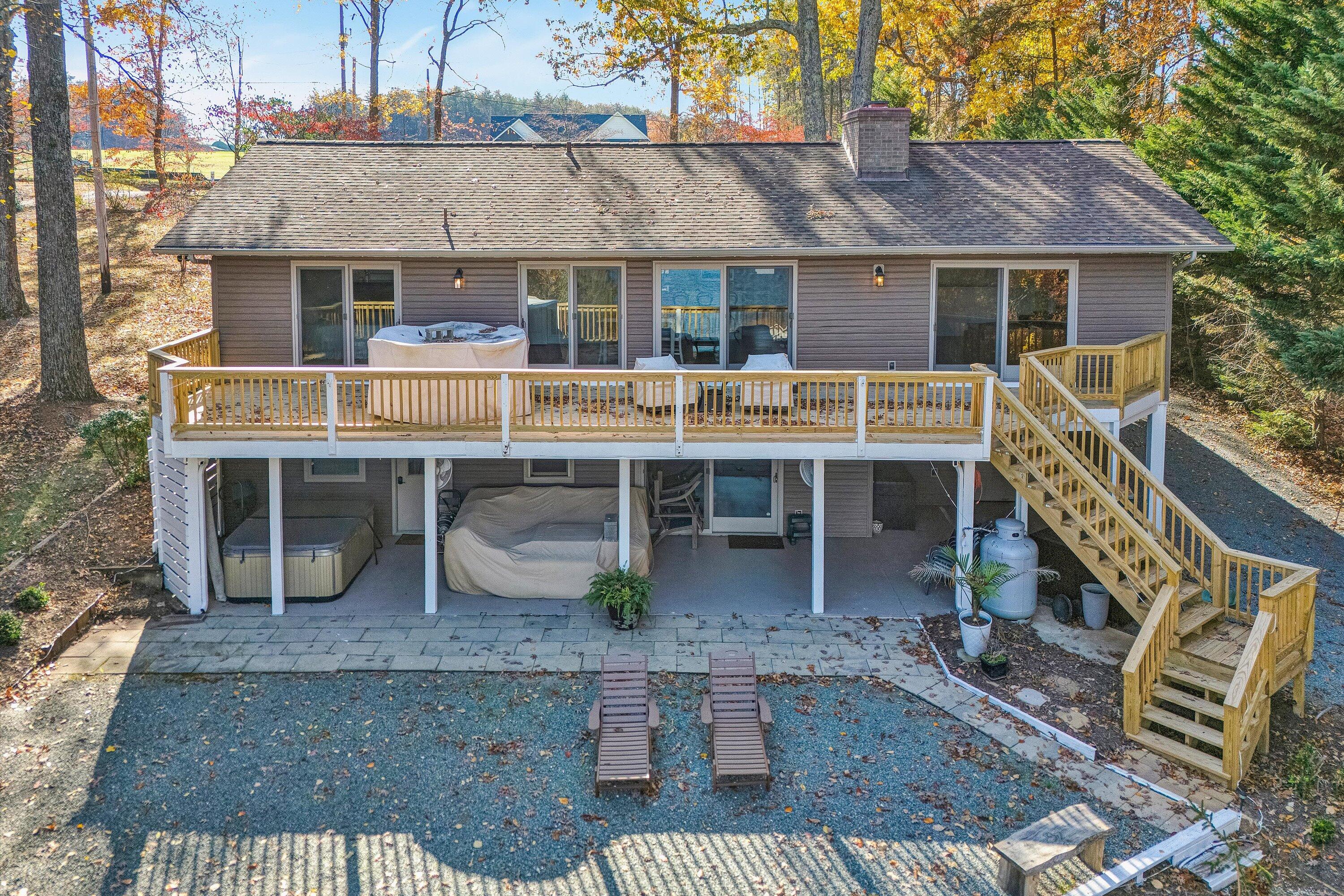 Moneta, Virginia, 24121, United States, 3 Bedrooms Bedrooms, ,3 BathroomsBathrooms,Residential,Active,2019862