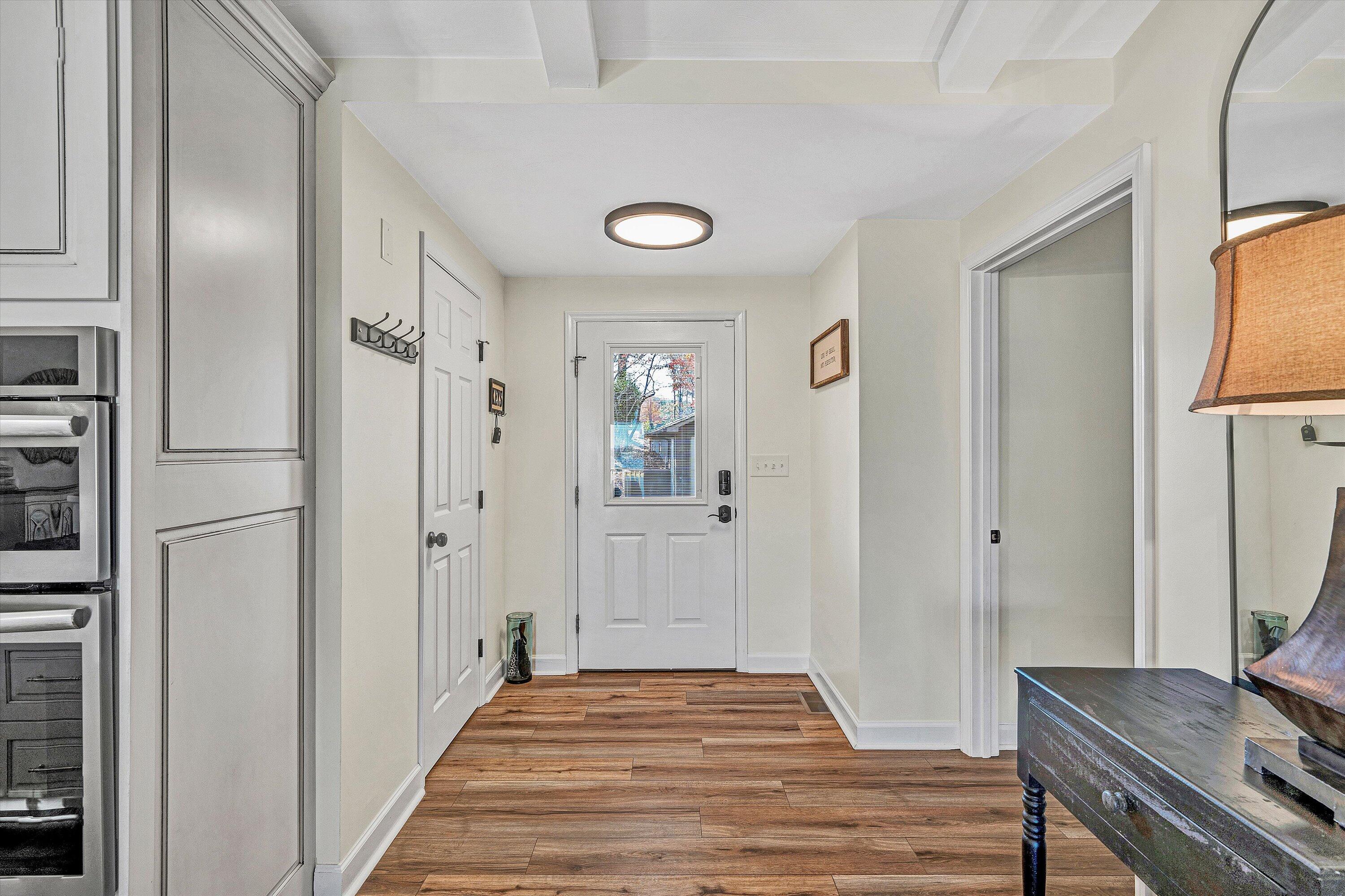 Moneta, Virginia, 24121, United States, 3 Bedrooms Bedrooms, ,3 BathroomsBathrooms,Residential,Active,2019862