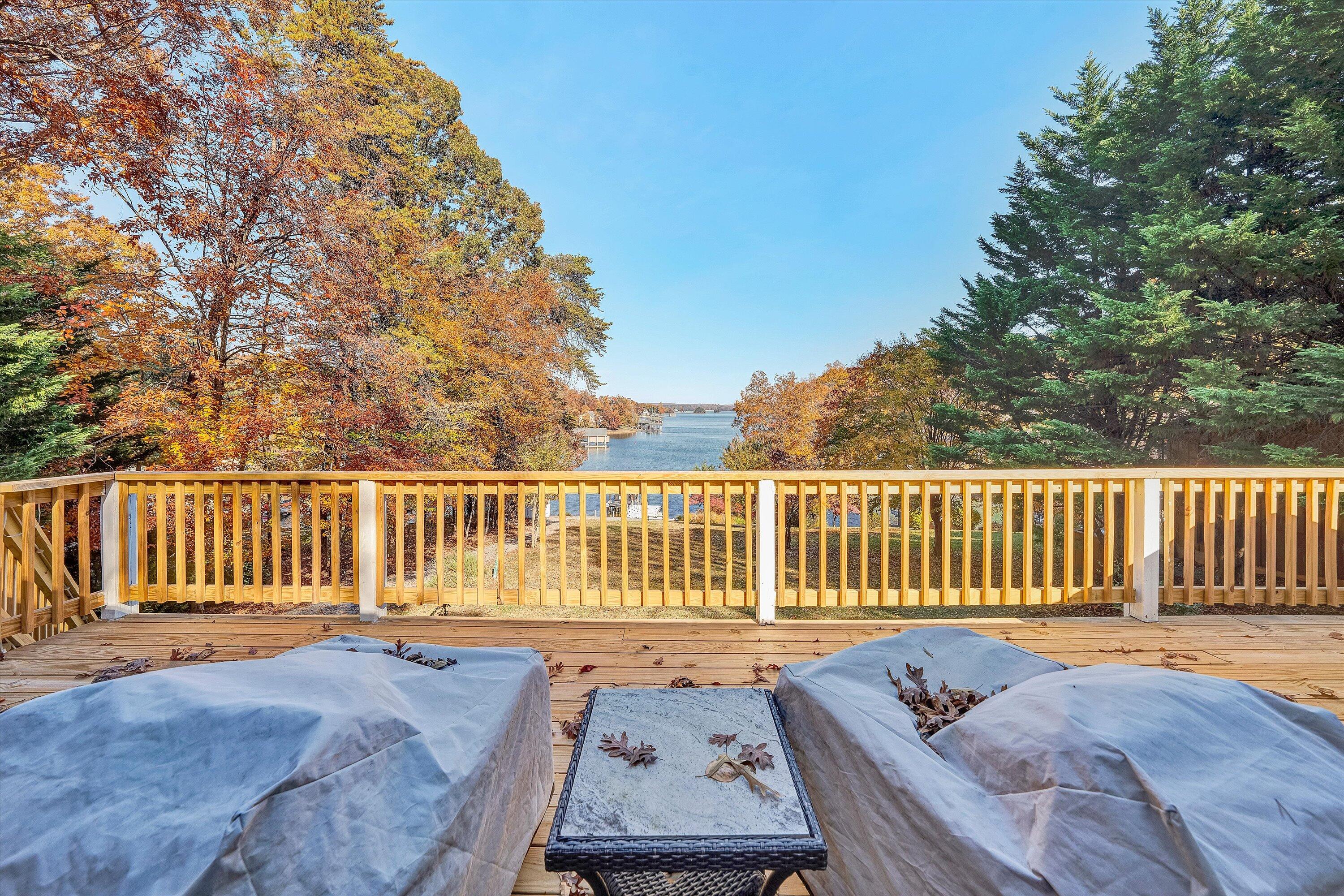 Moneta, Virginia, 24121, United States, 3 Bedrooms Bedrooms, ,3 BathroomsBathrooms,Residential,Active,2019862