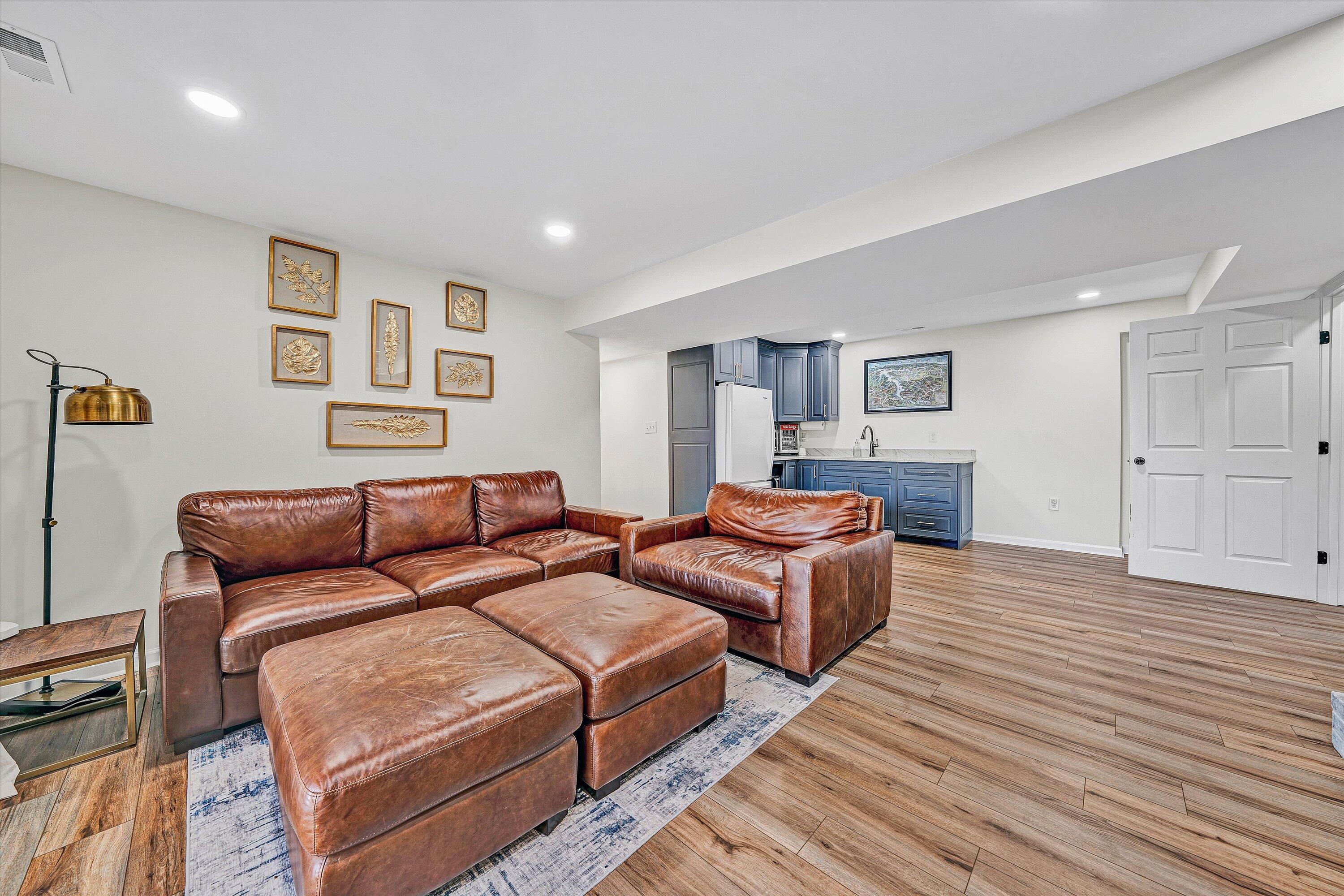 Moneta, Virginia, 24121, United States, 3 Bedrooms Bedrooms, ,3 BathroomsBathrooms,Residential,Active,2019862