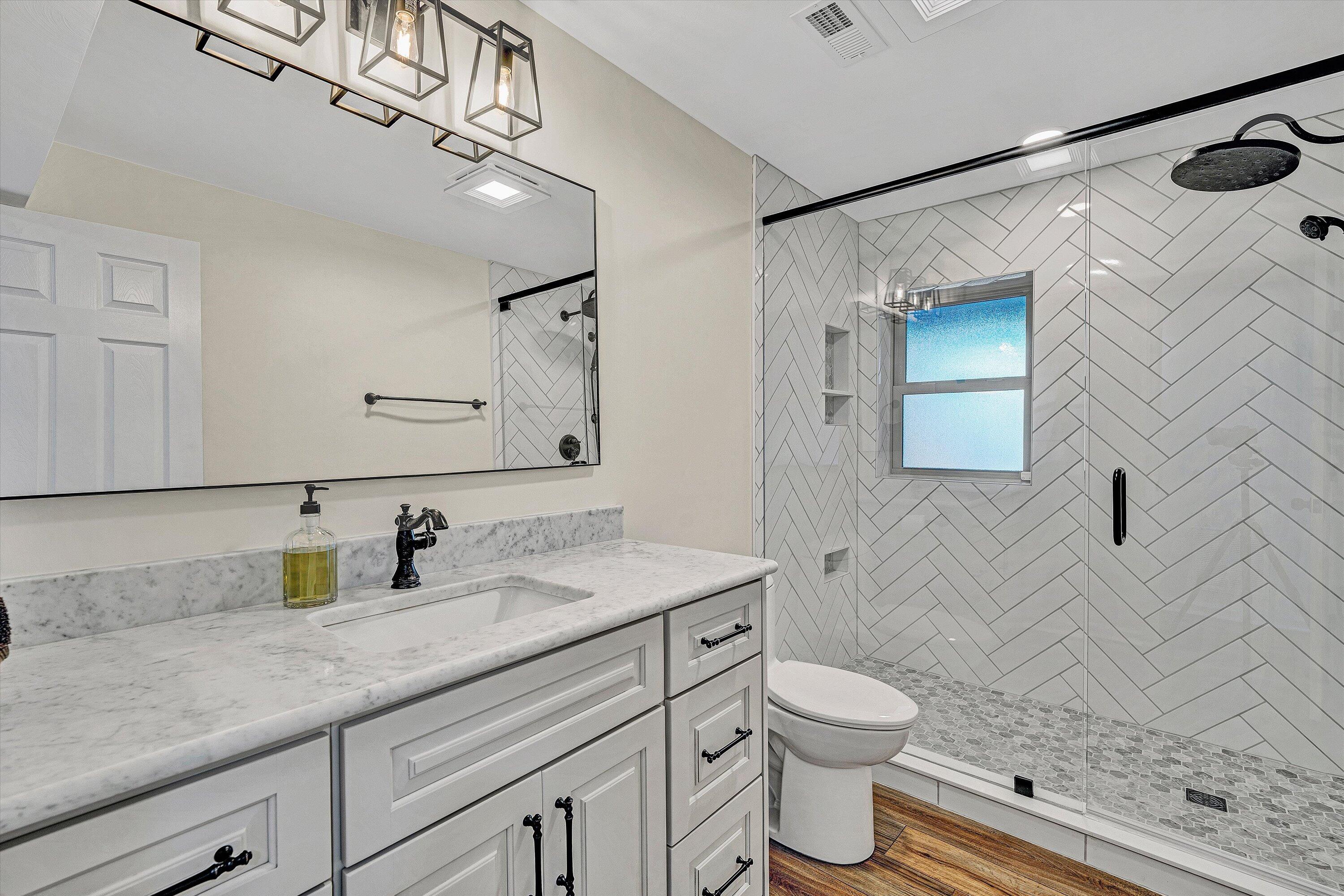 Moneta, Virginia, 24121, United States, 3 Bedrooms Bedrooms, ,3 BathroomsBathrooms,Residential,Active,2019862