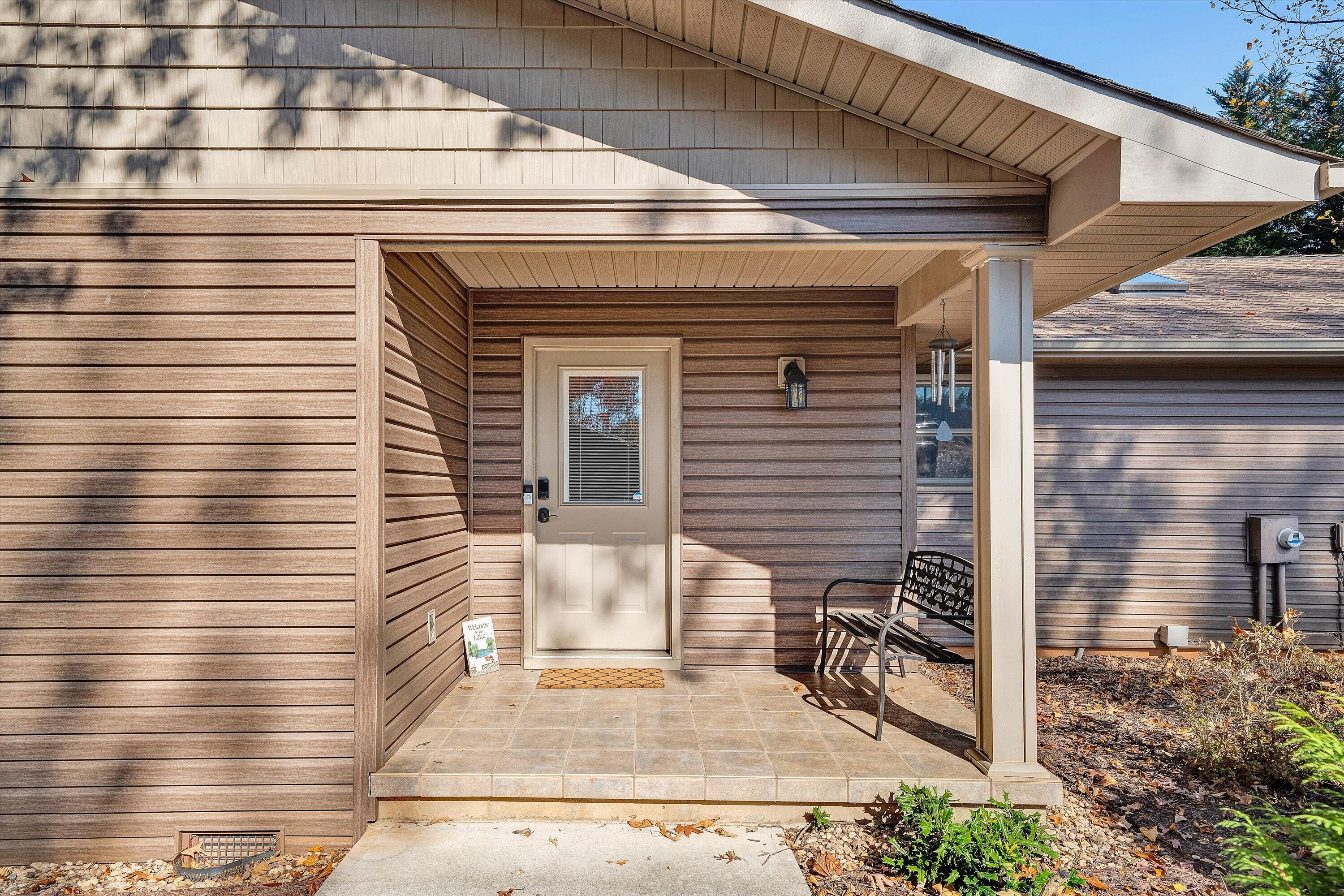 Moneta, Virginia, 24121, United States, 3 Bedrooms Bedrooms, ,3 BathroomsBathrooms,Residential,Active,2019862