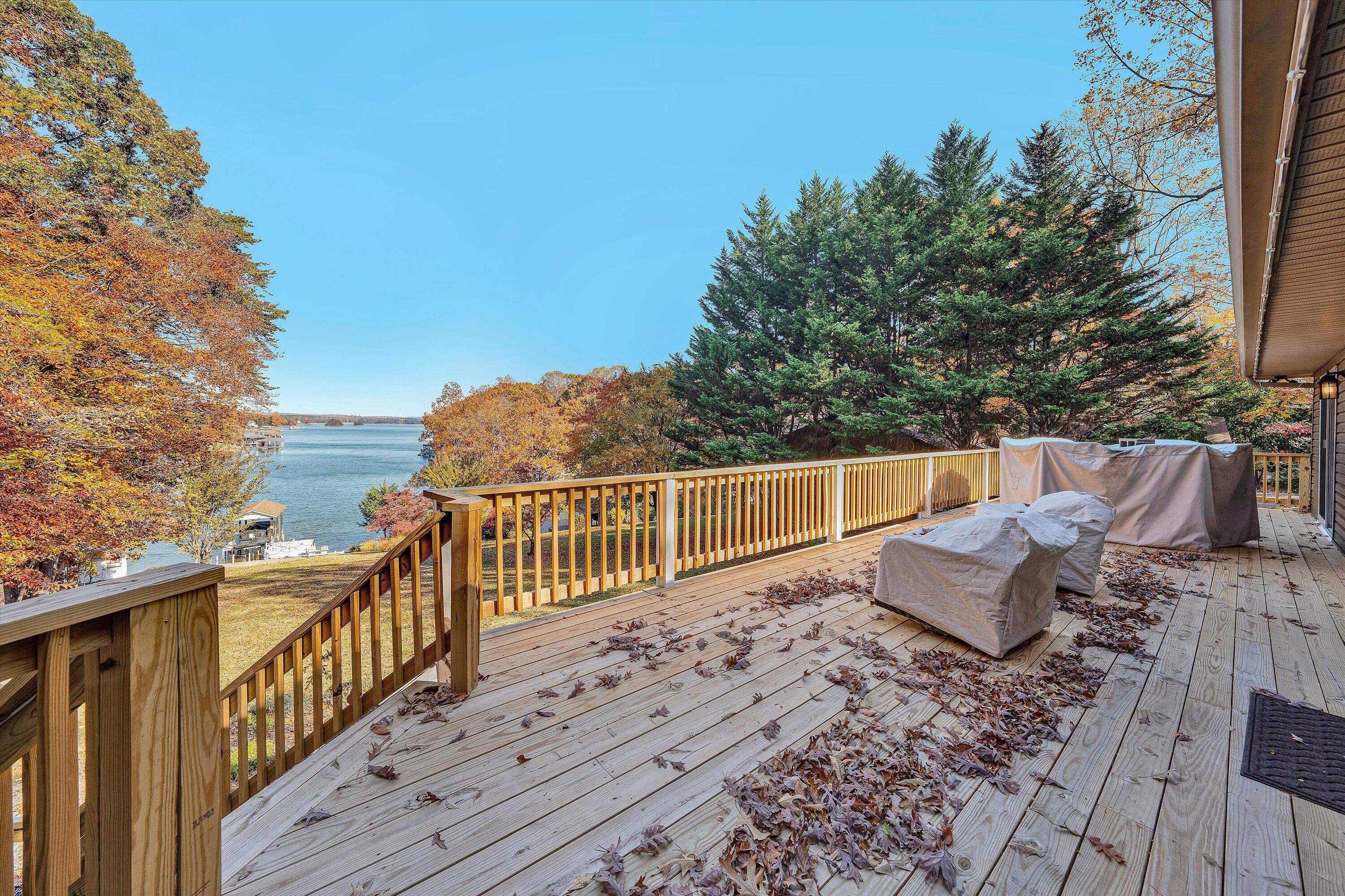 Moneta, Virginia, 24121, United States, 3 Bedrooms Bedrooms, ,3 BathroomsBathrooms,Residential,Active,2019862