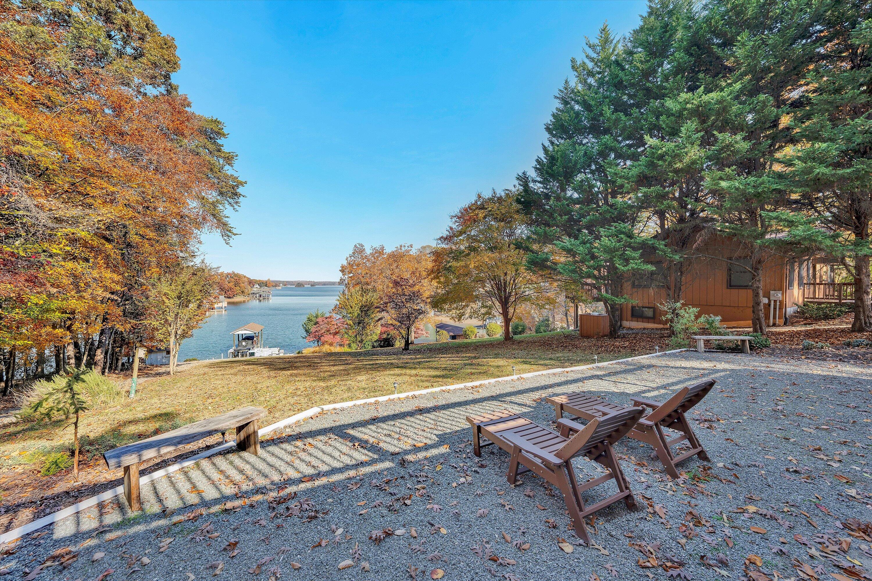 Moneta, Virginia, 24121, United States, 3 Bedrooms Bedrooms, ,3 BathroomsBathrooms,Residential,Active,2019862