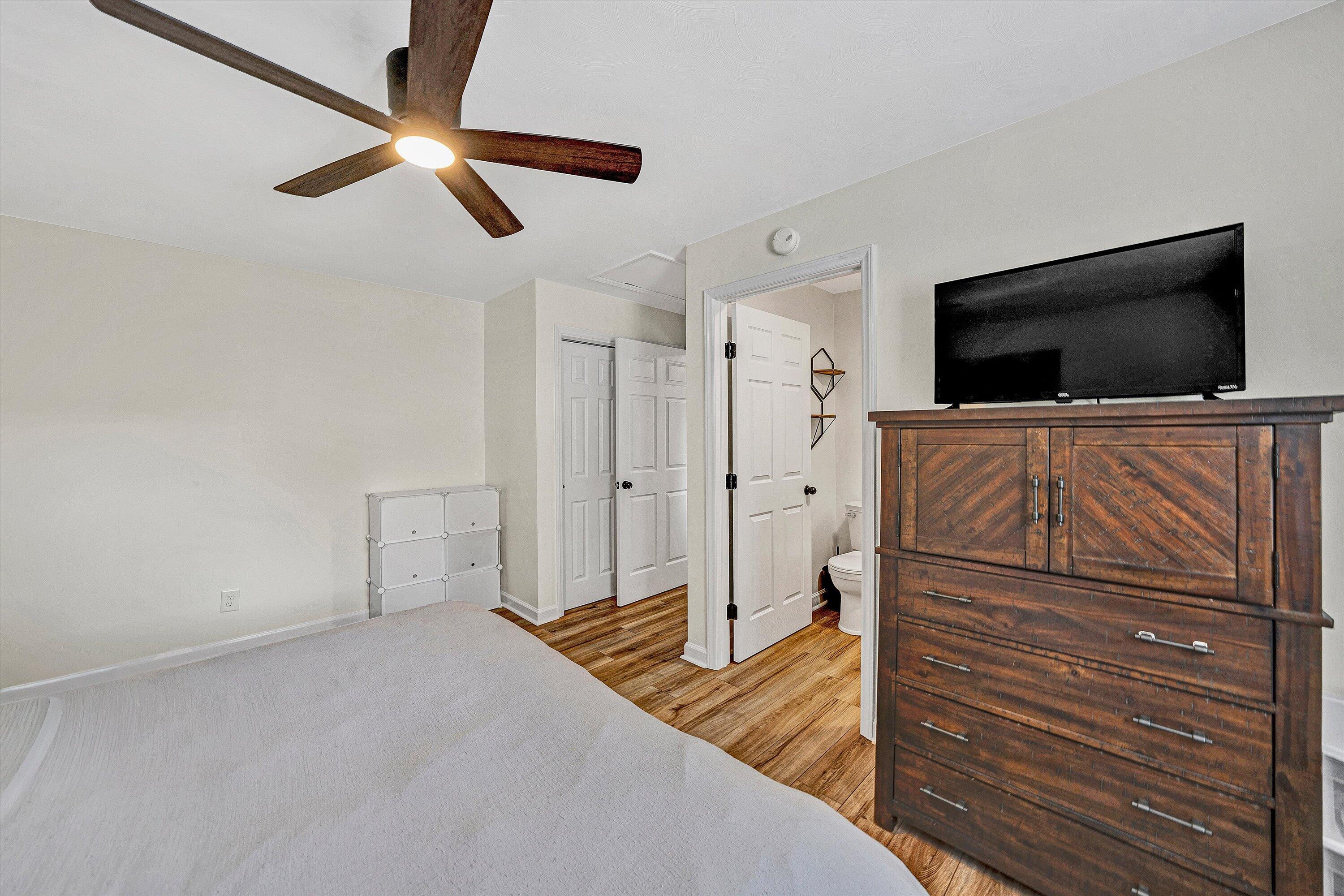 Moneta, Virginia, 24121, United States, 3 Bedrooms Bedrooms, ,3 BathroomsBathrooms,Residential,Active,2019862