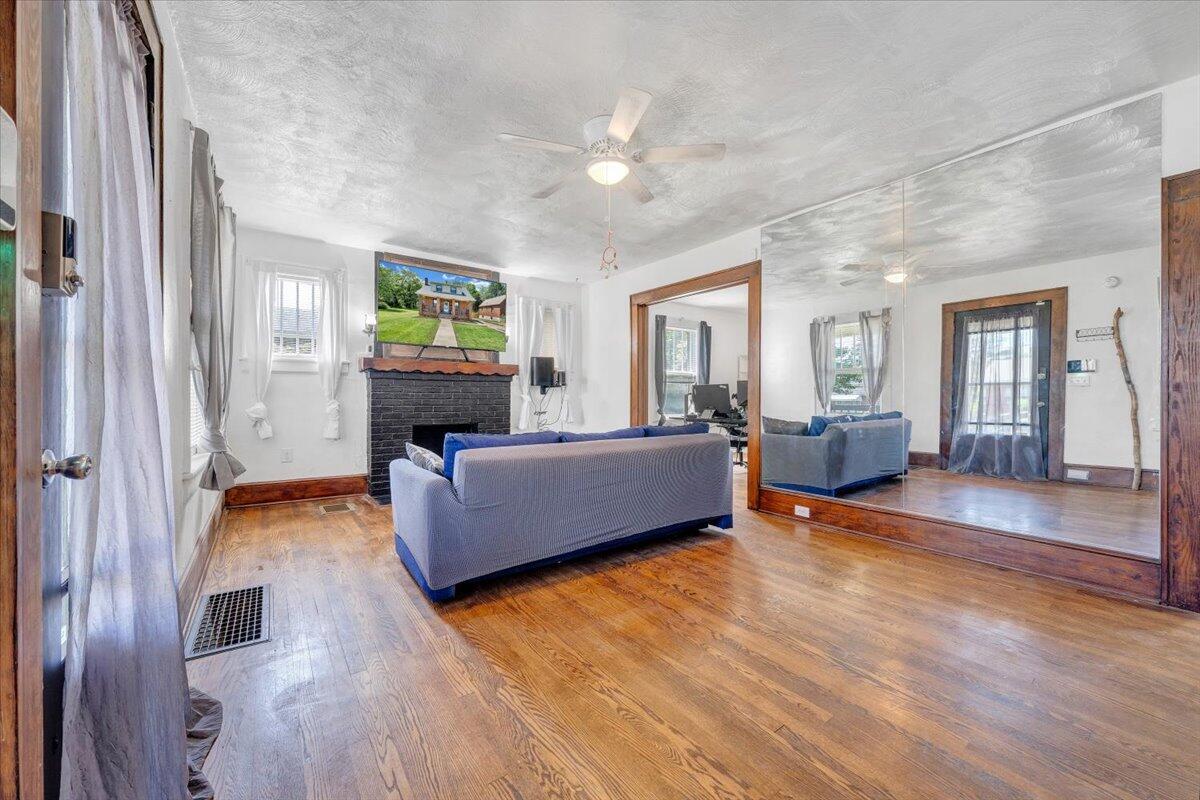 3518 Princeton Cir, Roanoke, Virginia image 34