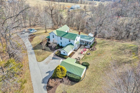 Homes For Sale - 8340 Poplar Springs Ln<br/> Roanoke, VA 24018