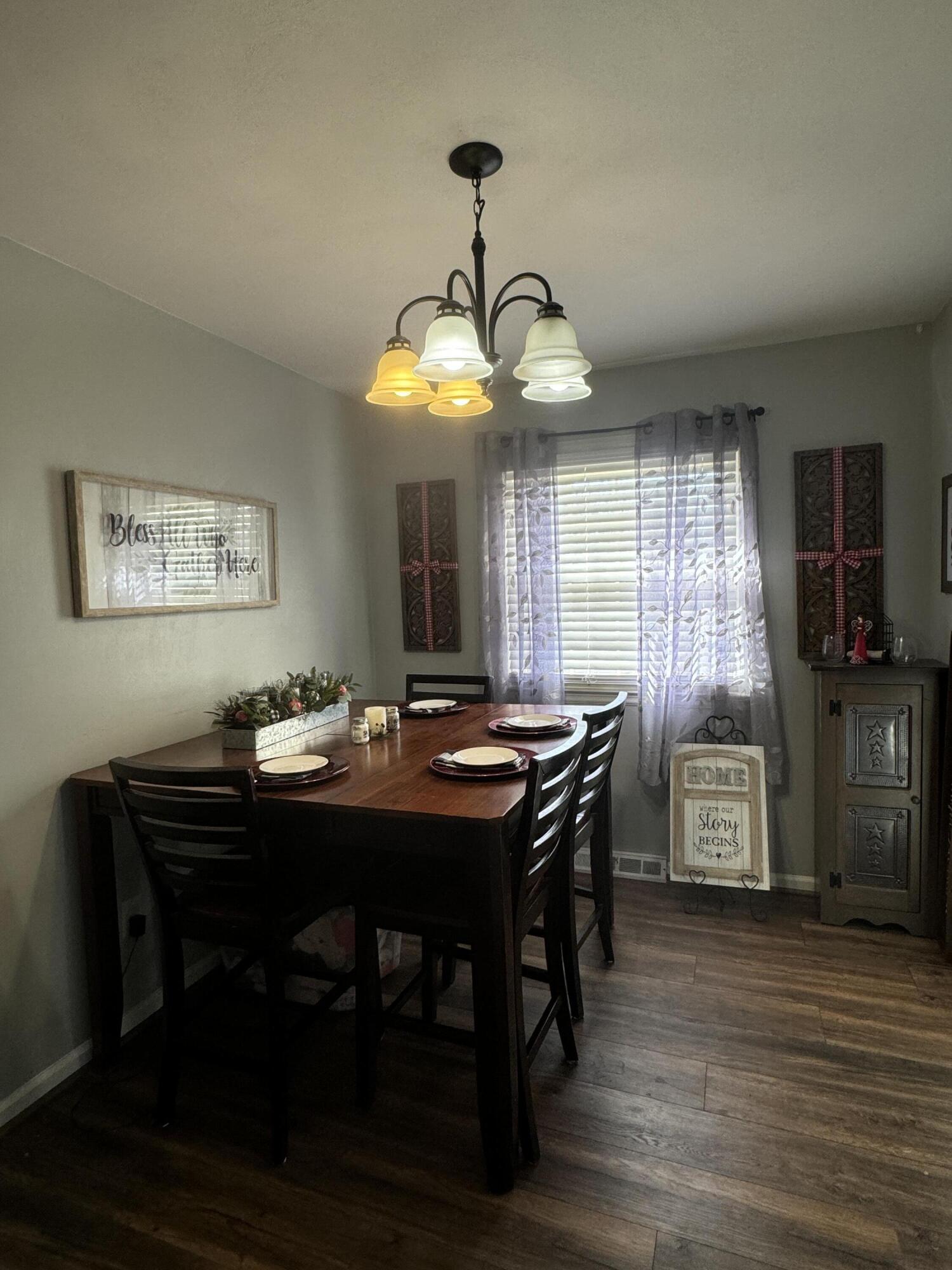 202 Old Brook Rd, Vinton, Virginia image 9