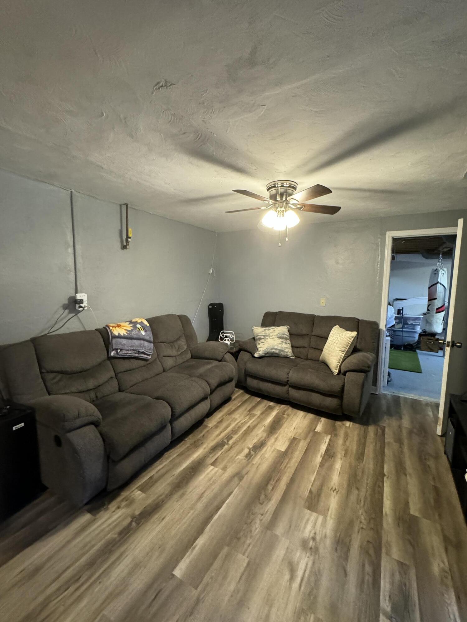 202 Old Brook Rd, Vinton, Virginia image 12