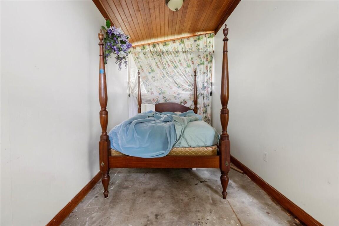 1817 English Forest Rd, Pulaski, Virginia image 10