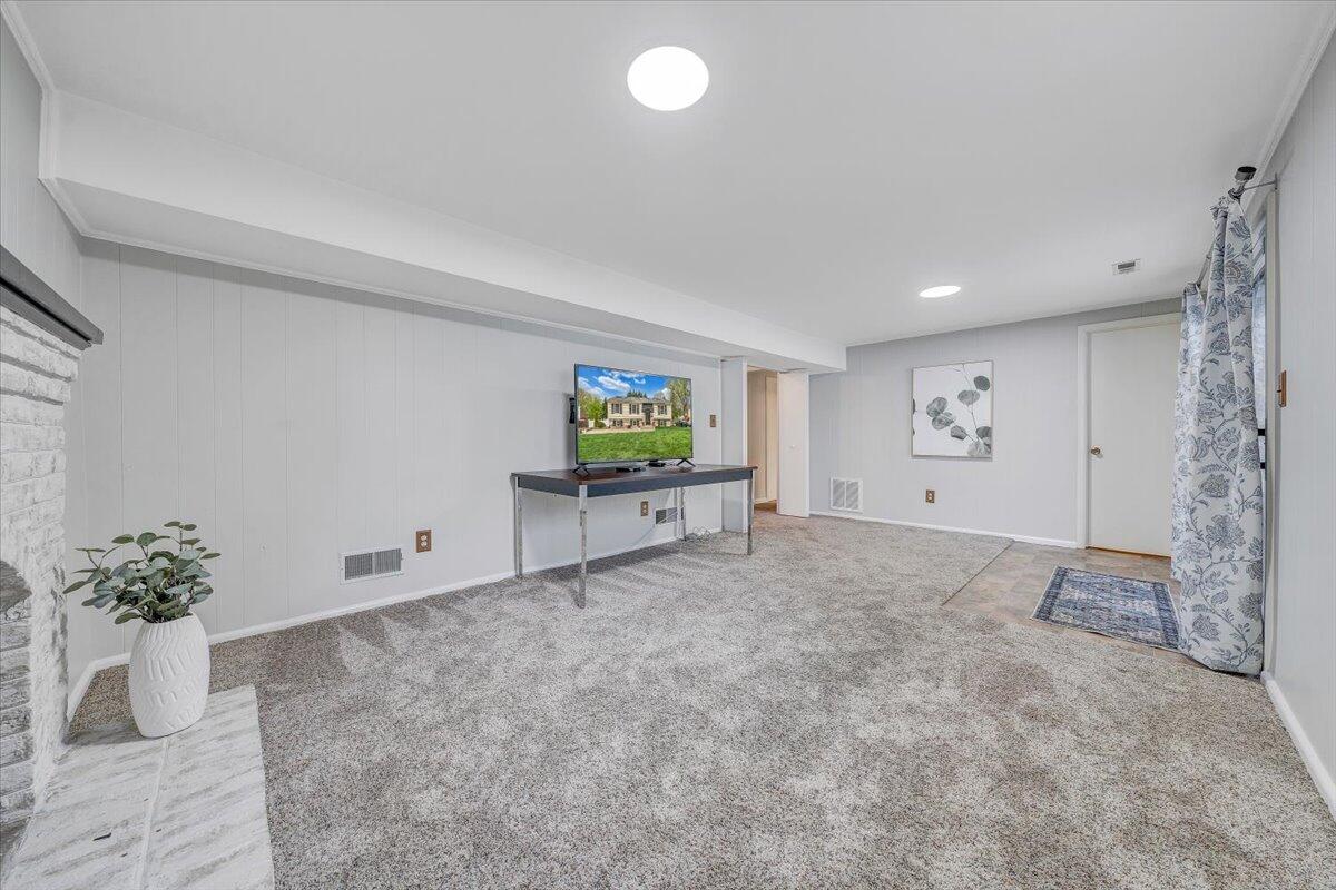 3862 Hyde Park Dr, Roanoke, Virginia image 30