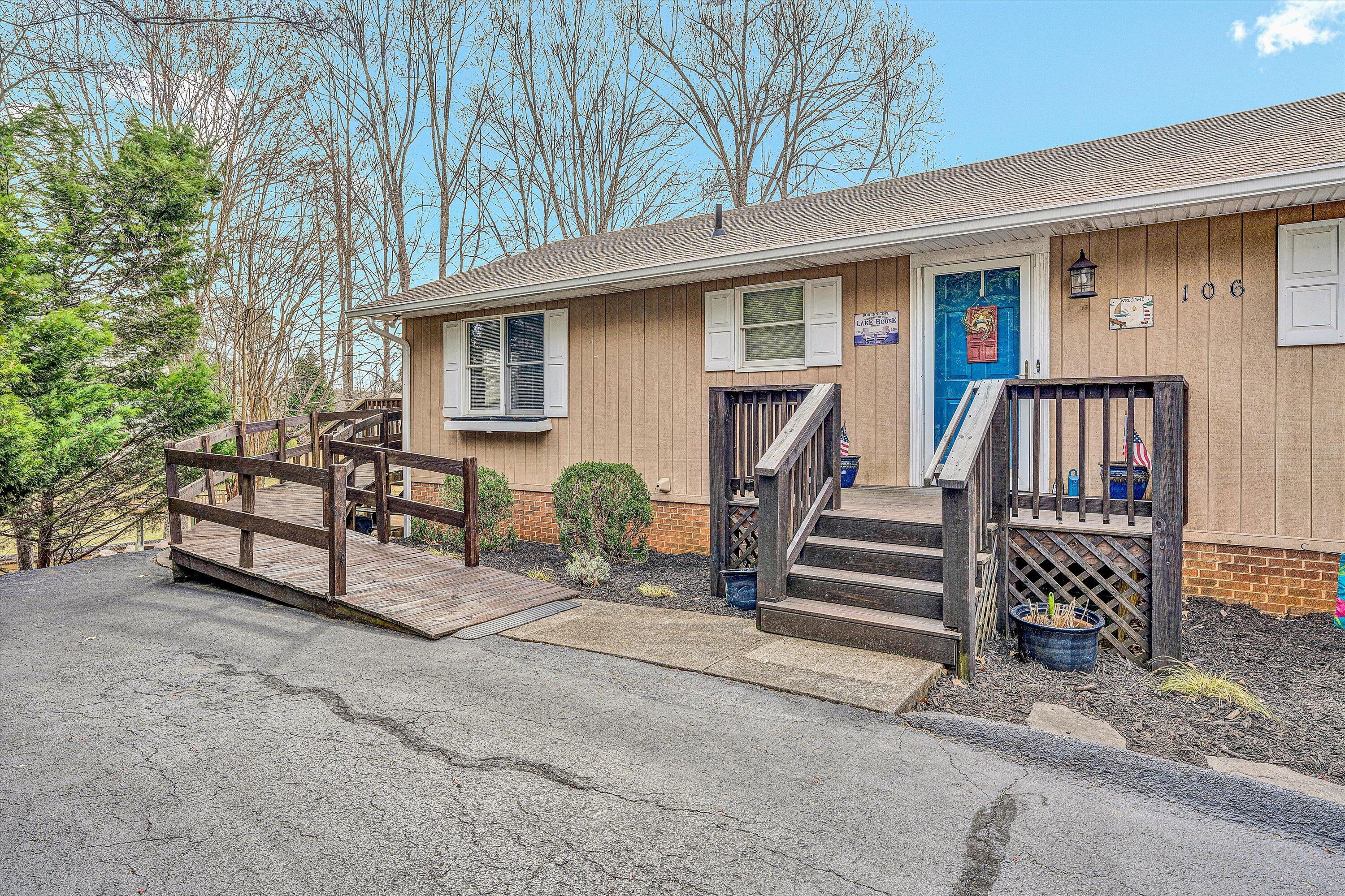 106 Channel Way, Moneta, Virginia image 13