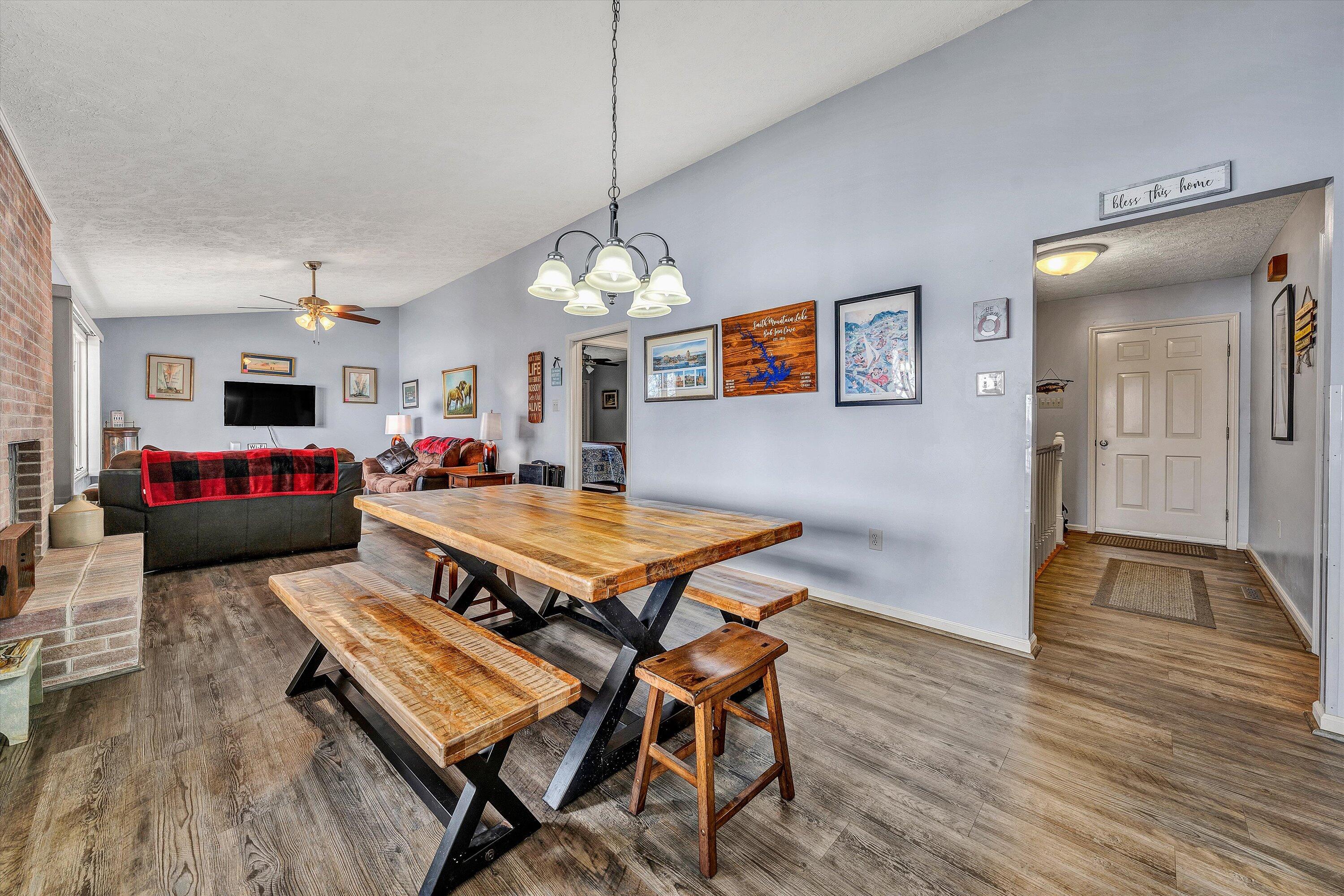106 Channel Way, Moneta, Virginia image 22