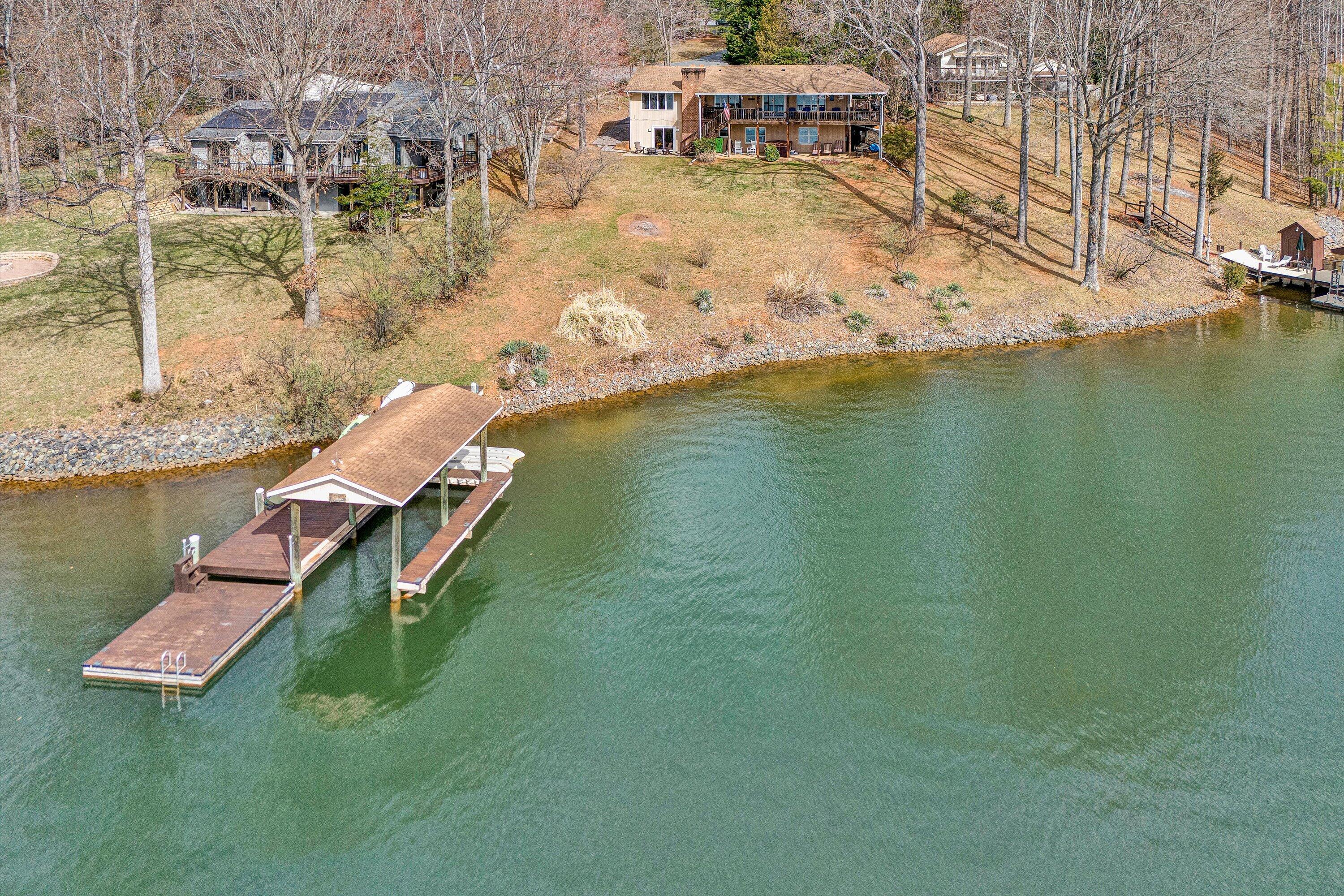 106 Channel Way, Moneta, Virginia image 4