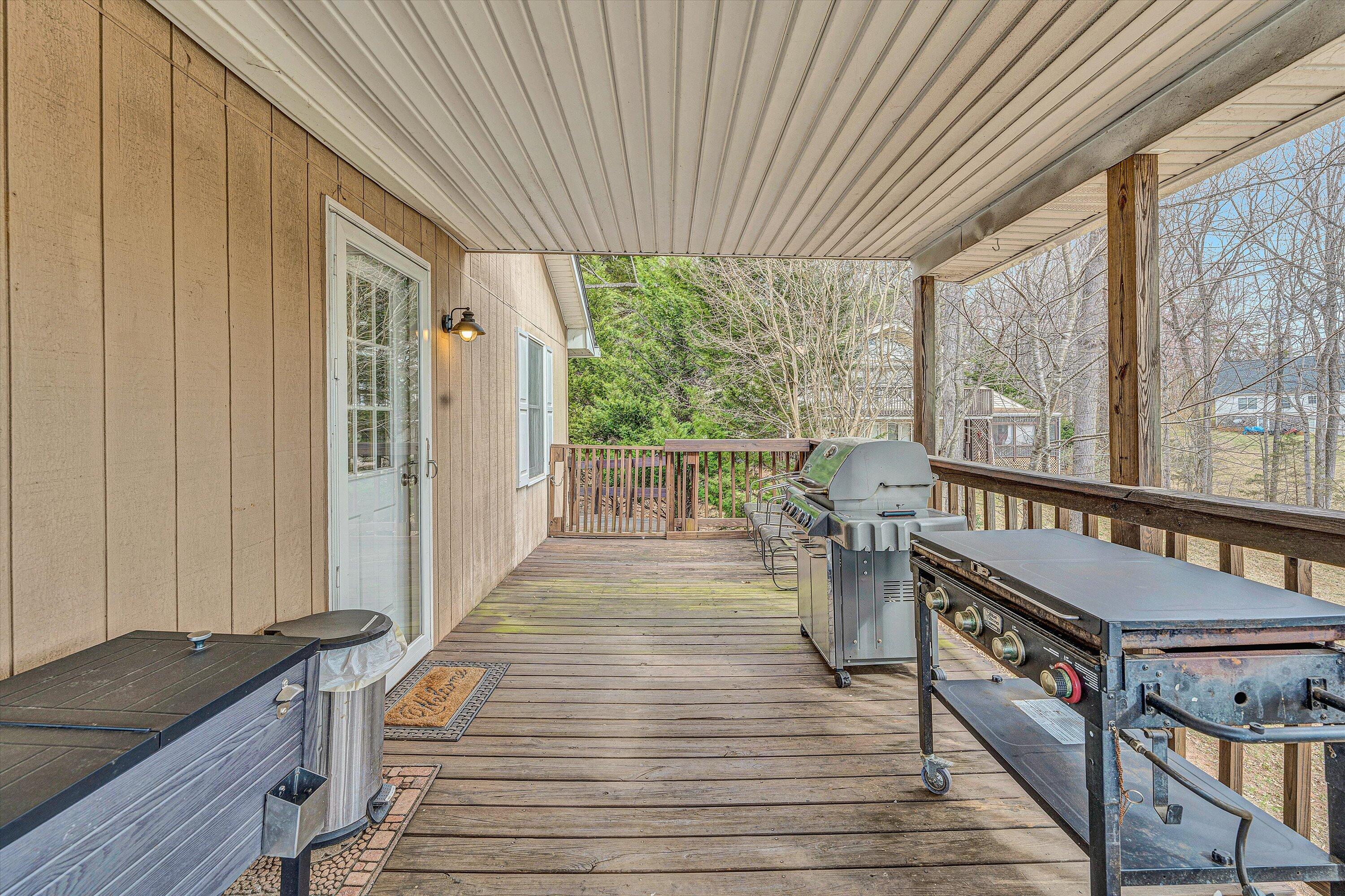 106 Channel Way, Moneta, Virginia image 31