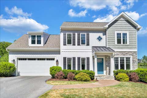 Homes For Sale - 7055 Fairway Ridge Ct<br/> Salem, VA 24153