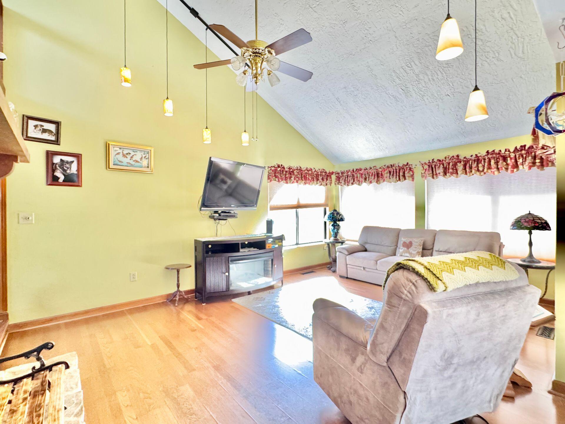 9245 Patterson Dr, Bent Mountain, Virginia image 13