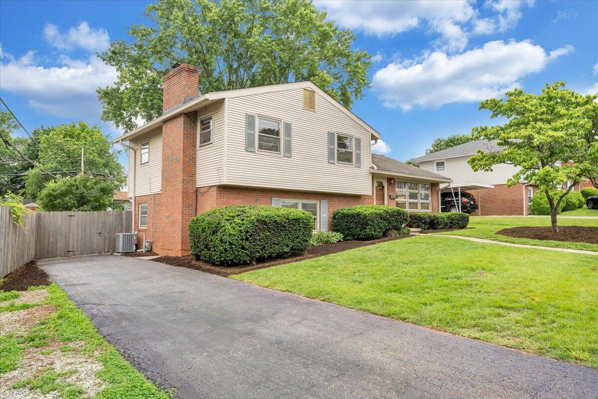 137 Frontier Rd, Roanoke, Virginia image 6