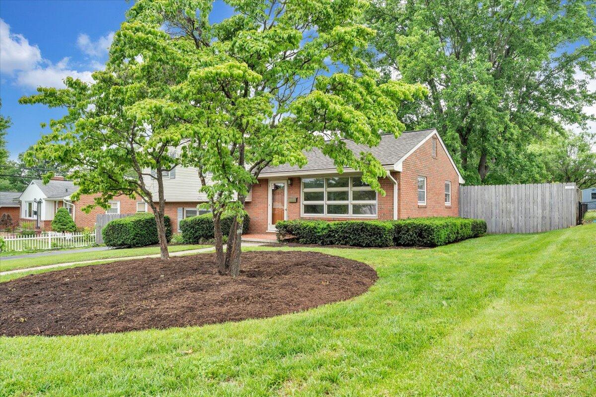 137 Frontier Rd, Roanoke, Virginia image 5