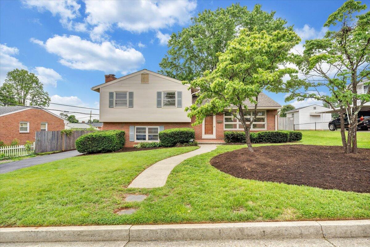 137 Frontier Rd, Roanoke, Virginia image 4