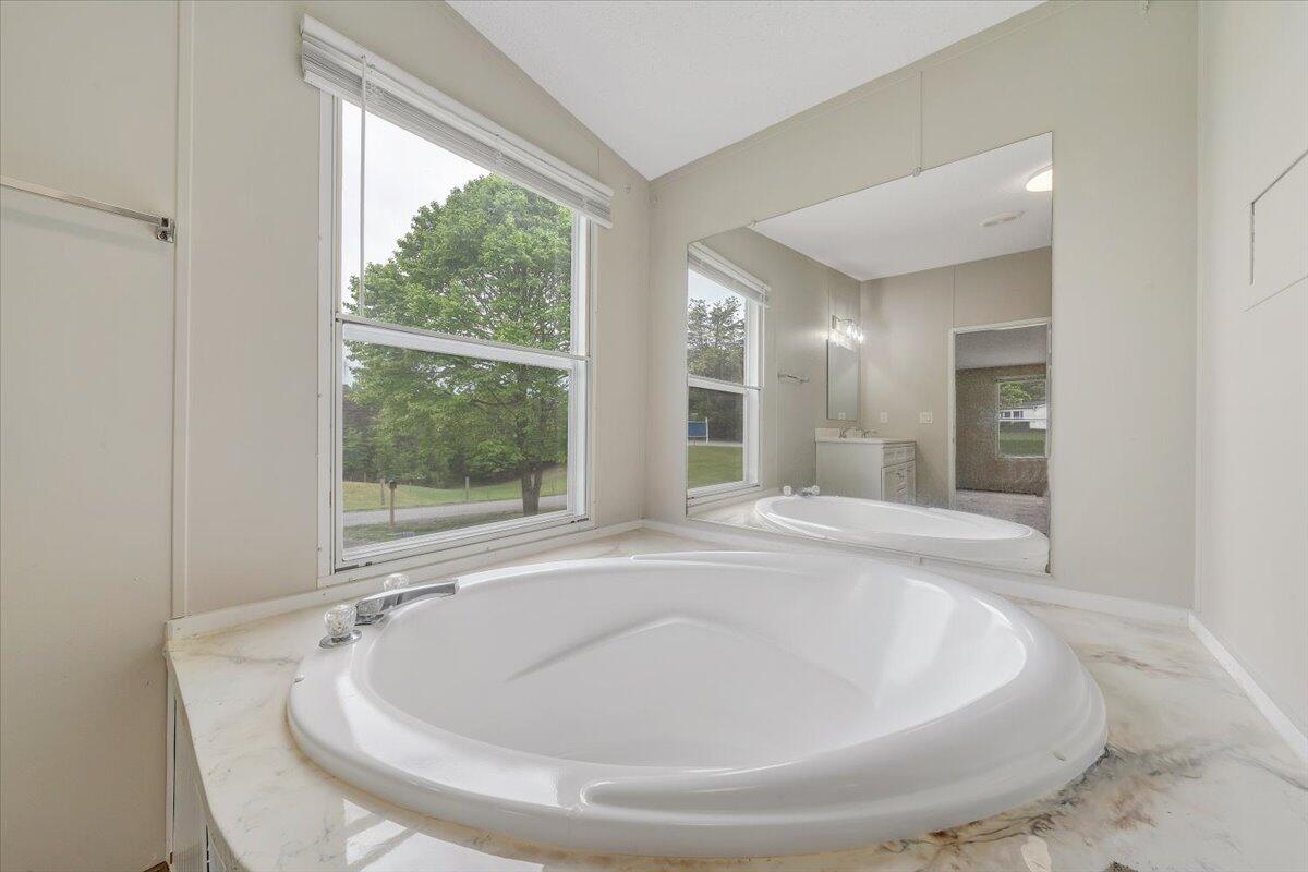 247 High Point Rd, Moneta, Virginia image 23