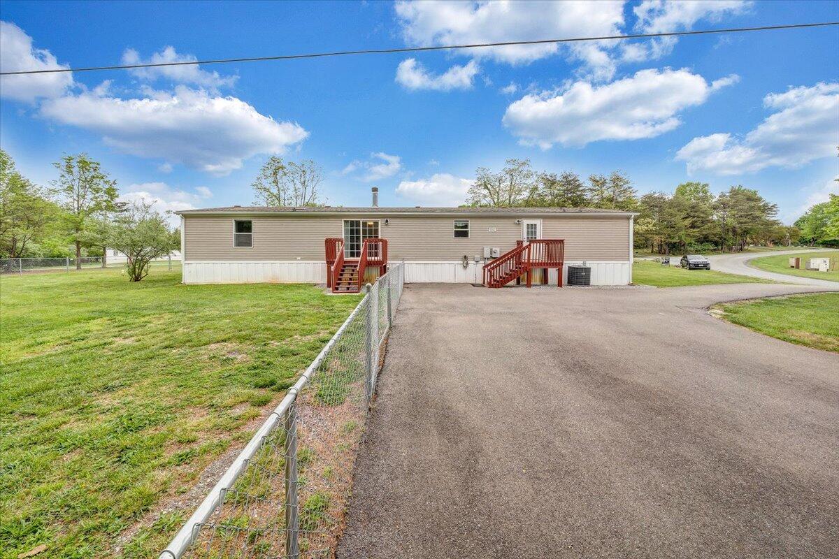 247 High Point Rd, Moneta, Virginia image 37
