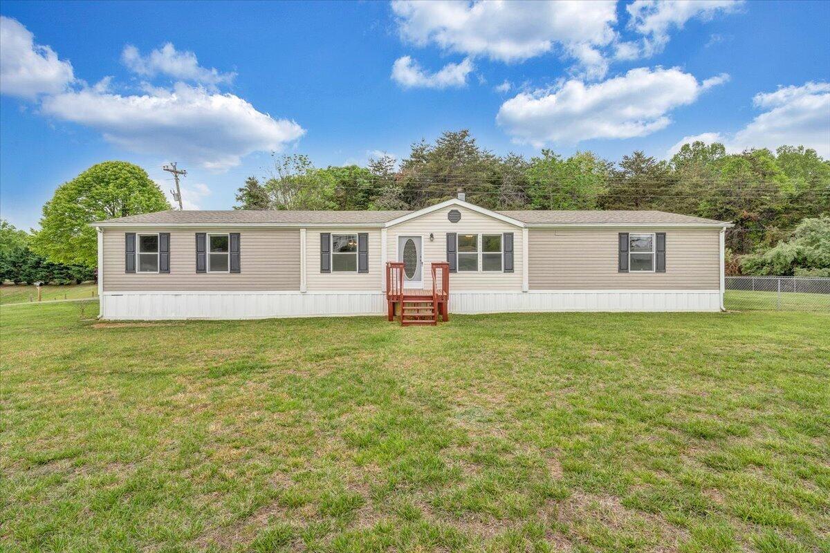 247 High Point Rd, Moneta, Virginia image 1