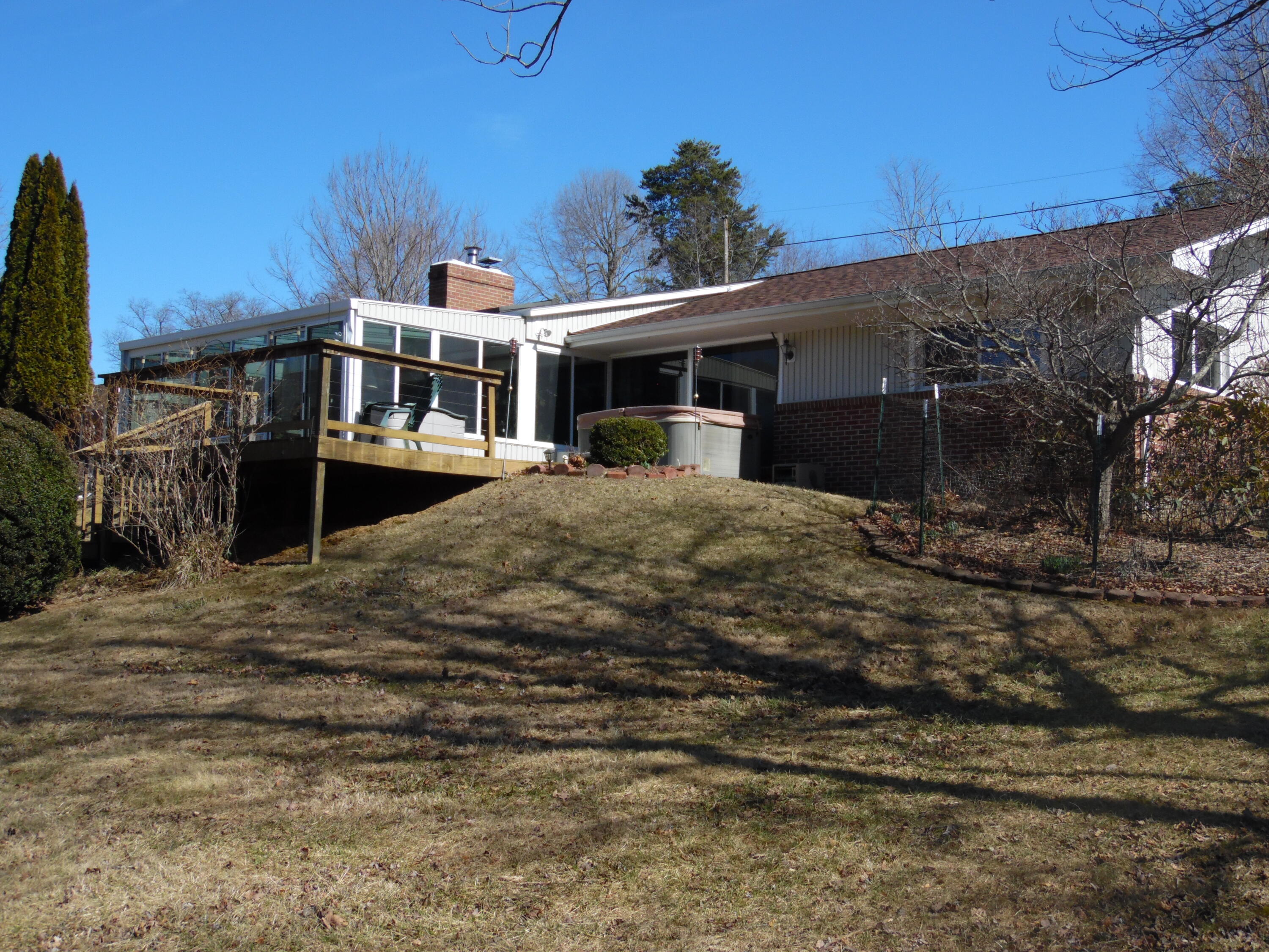 6921 Beach Dr, Radford, Virginia image 28