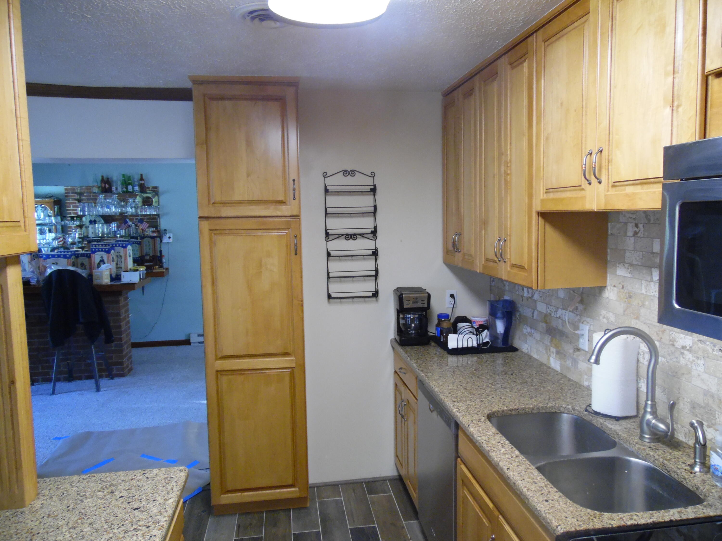 6921 Beach Dr, Radford, Virginia image 17