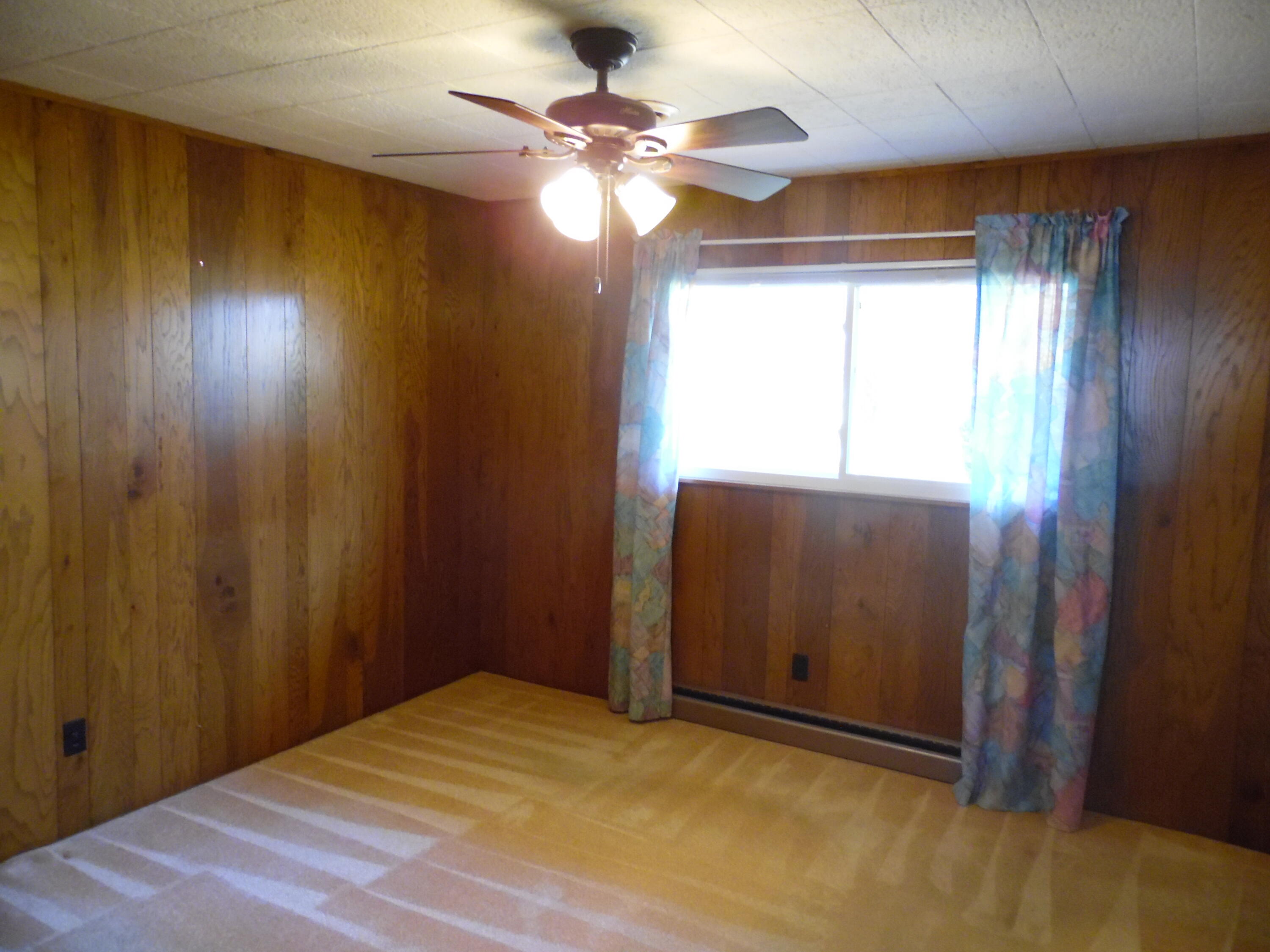 6921 Beach Dr, Radford, Virginia image 5