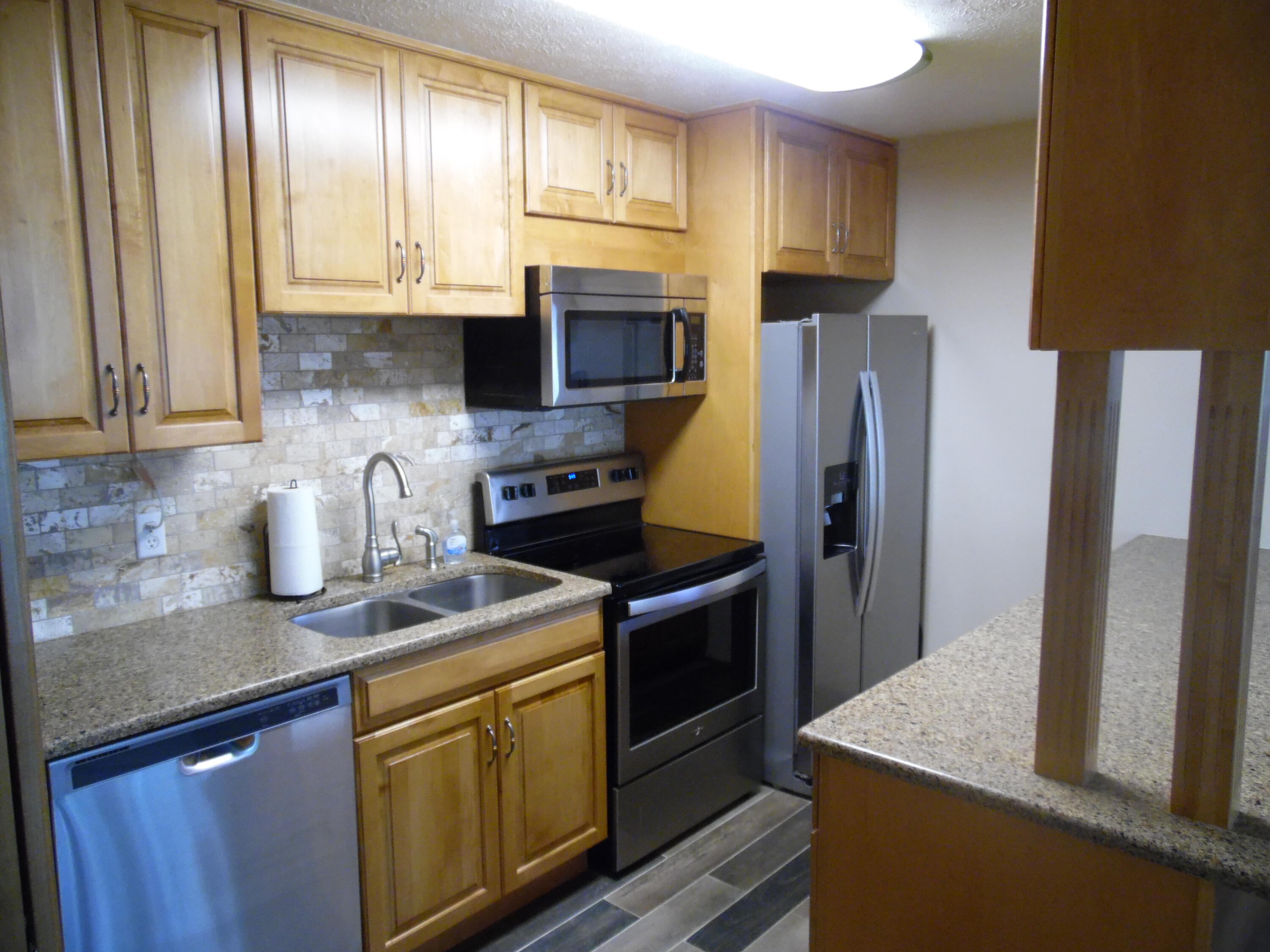 6921 Beach Dr, Radford, Virginia image 16