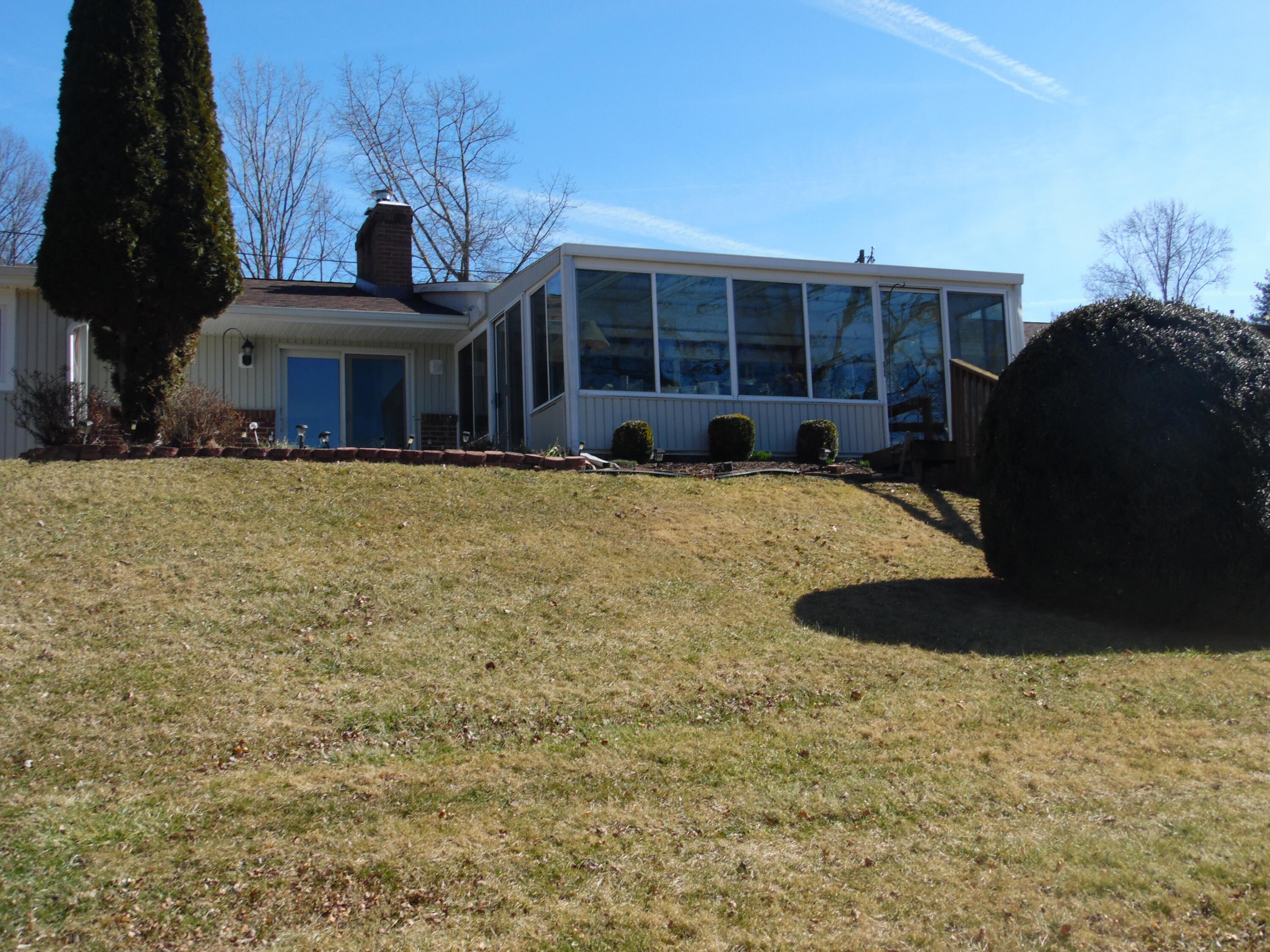 6921 Beach Dr, Radford, Virginia image 29