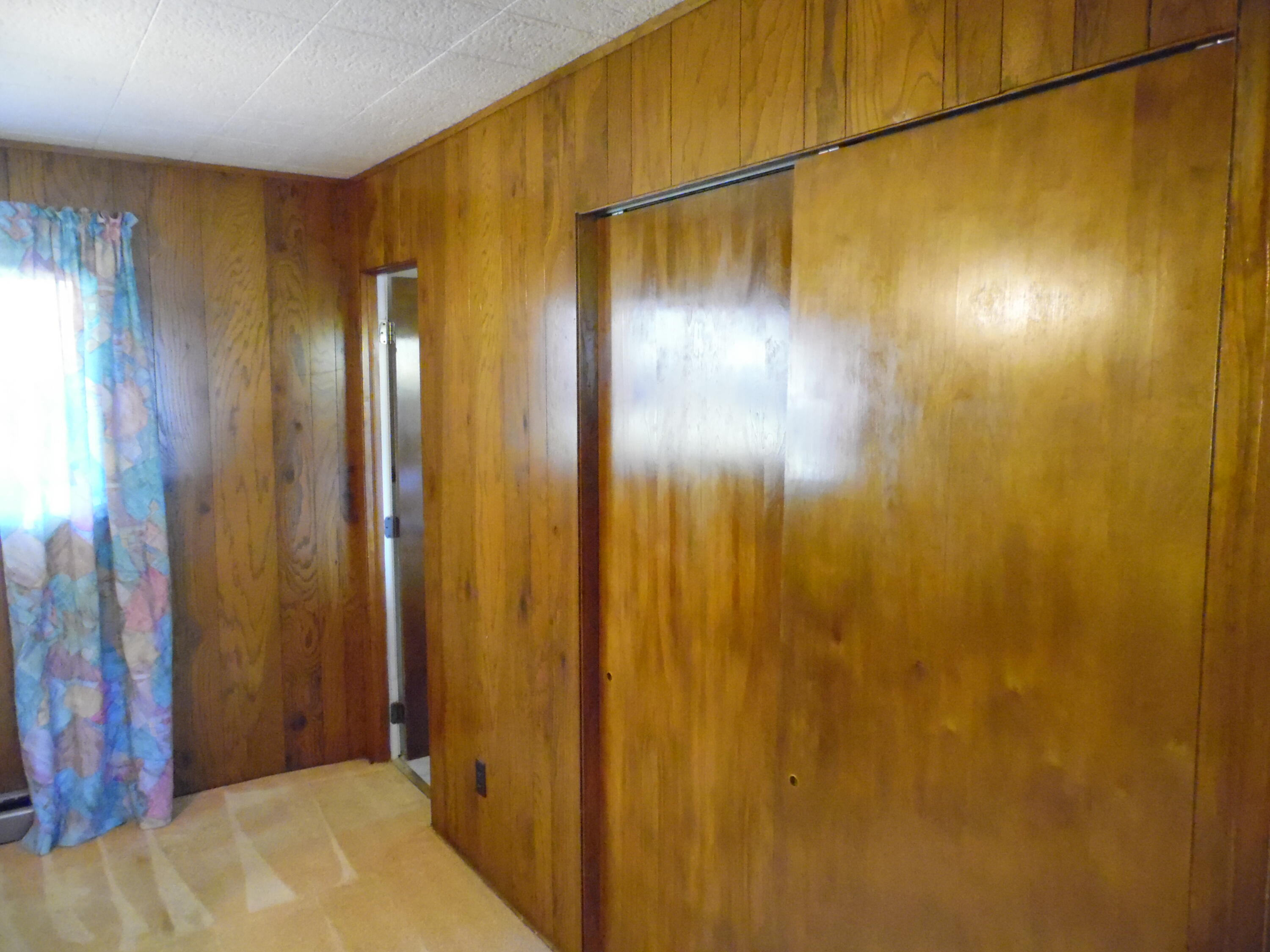 6921 Beach Dr, Radford, Virginia image 6