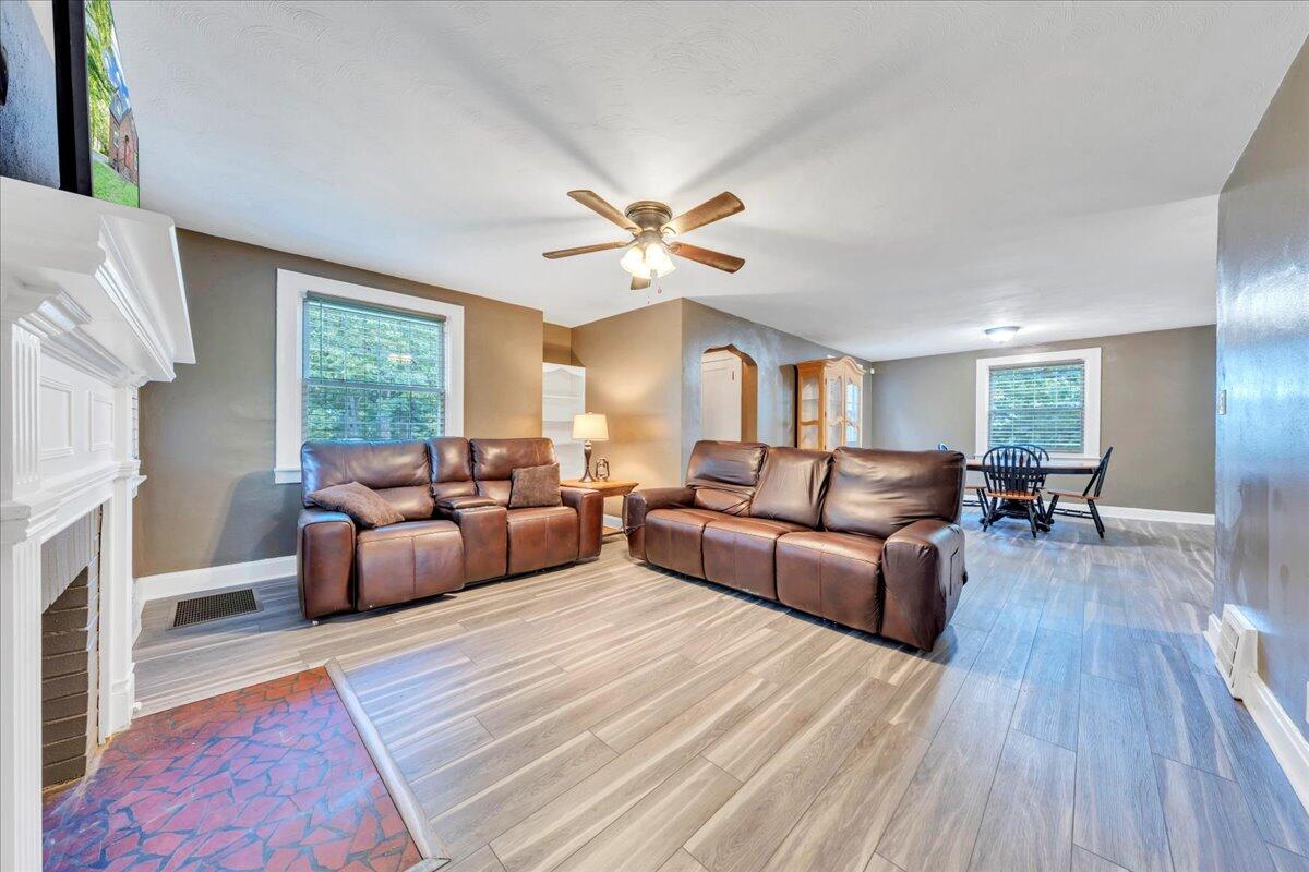 1008 Old Country Club Rd, Roanoke, Virginia image 9