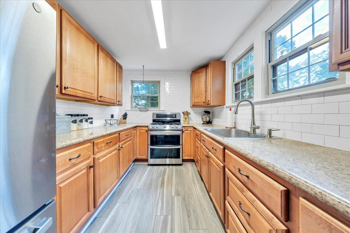 1008 Old Country Club Rd, Roanoke, Virginia image 4